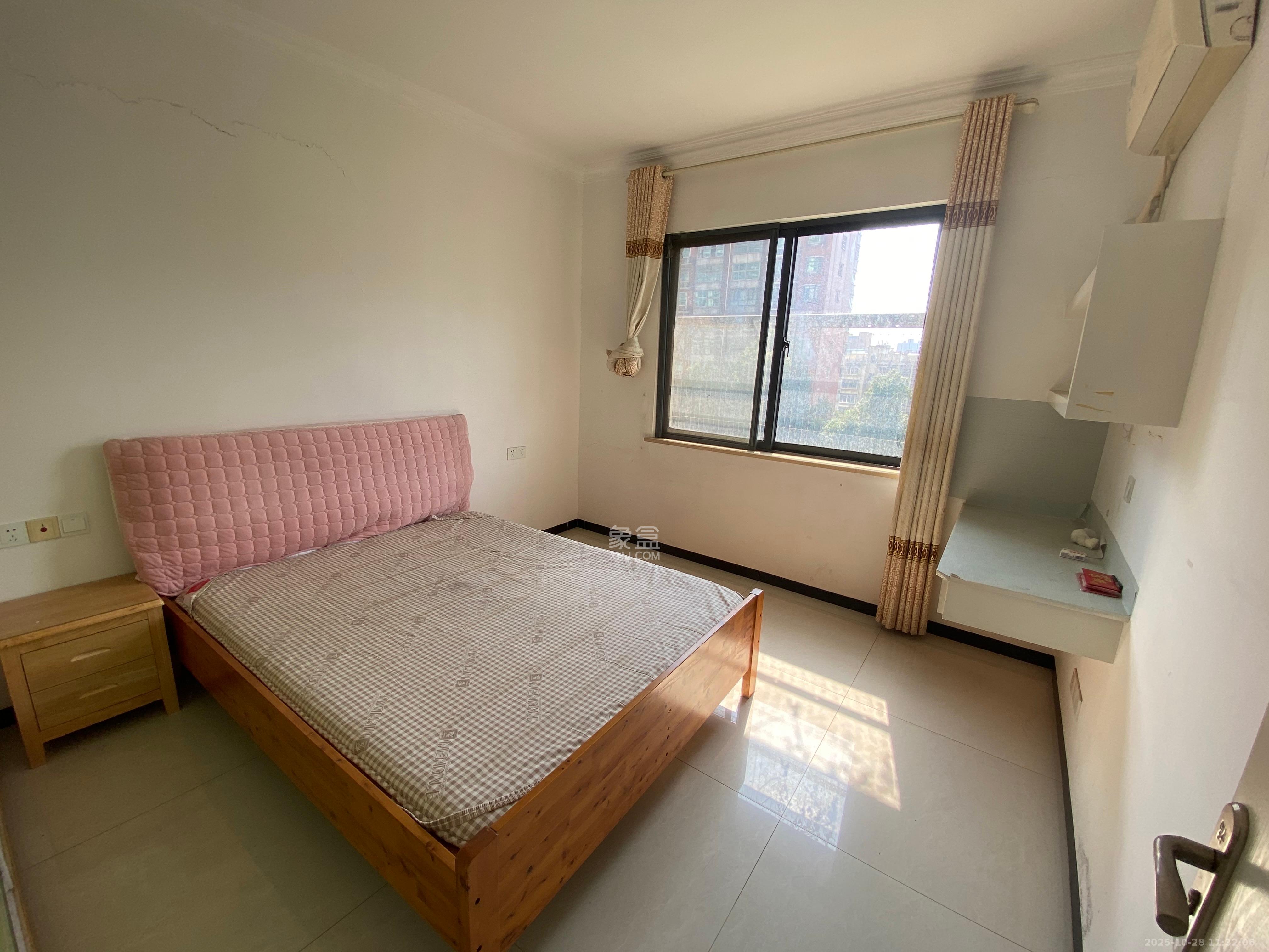 阳光锦城  2室2厅1卫    2500.0元/月室内图