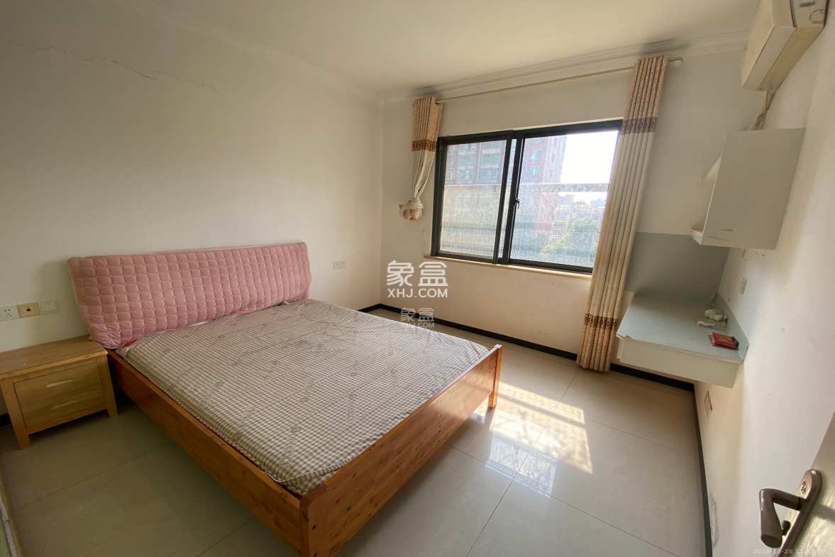 阳光锦城 2室2厅1卫 2500.0元/月 阳光锦城 2室2厅1卫 2500.0元/月室内图