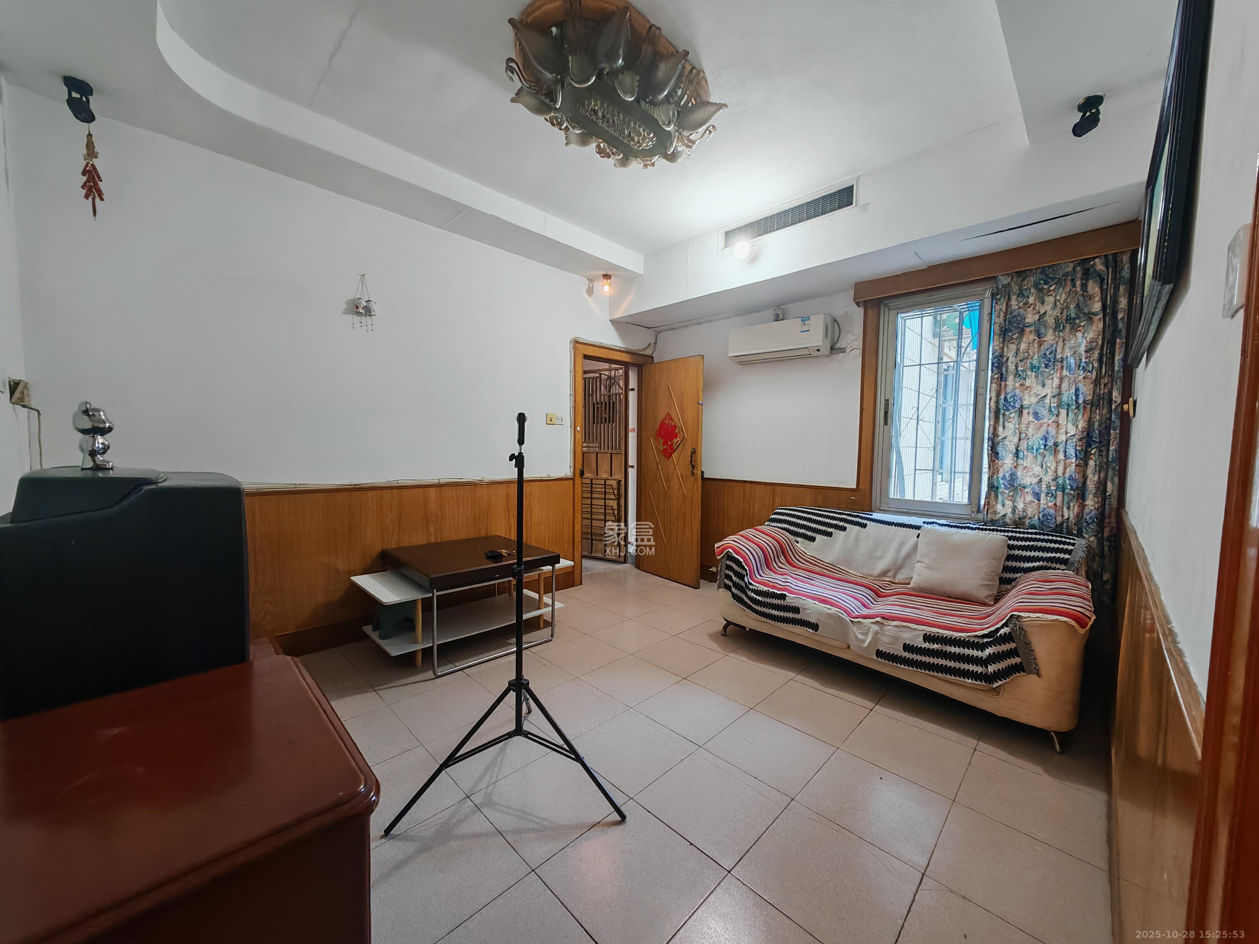 曙光路口建行宿舍  2室1厅1卫    1600.0元/月室内图