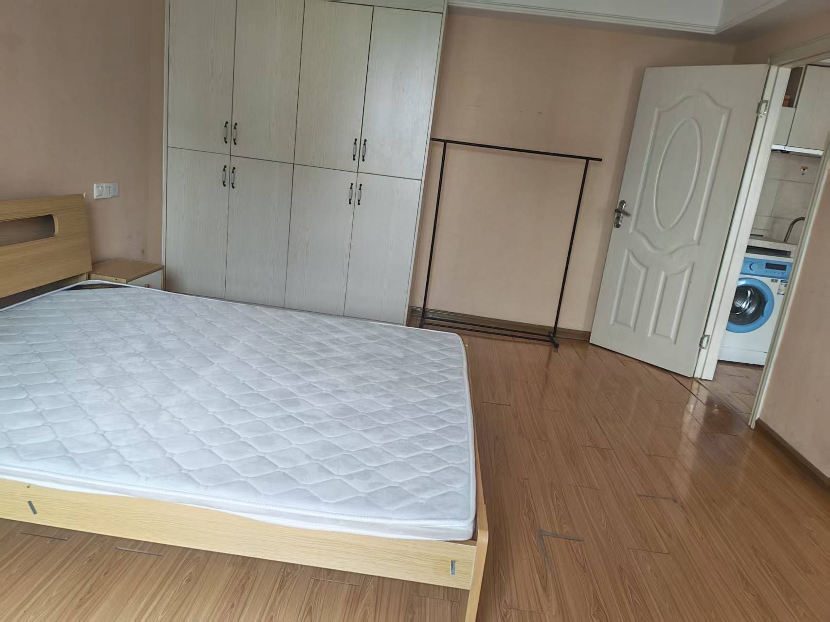 佳源罗马都市 1室1厅1卫 1300.0元/月 佳源罗马都市 1室1厅1卫 1300.0元/月室内图