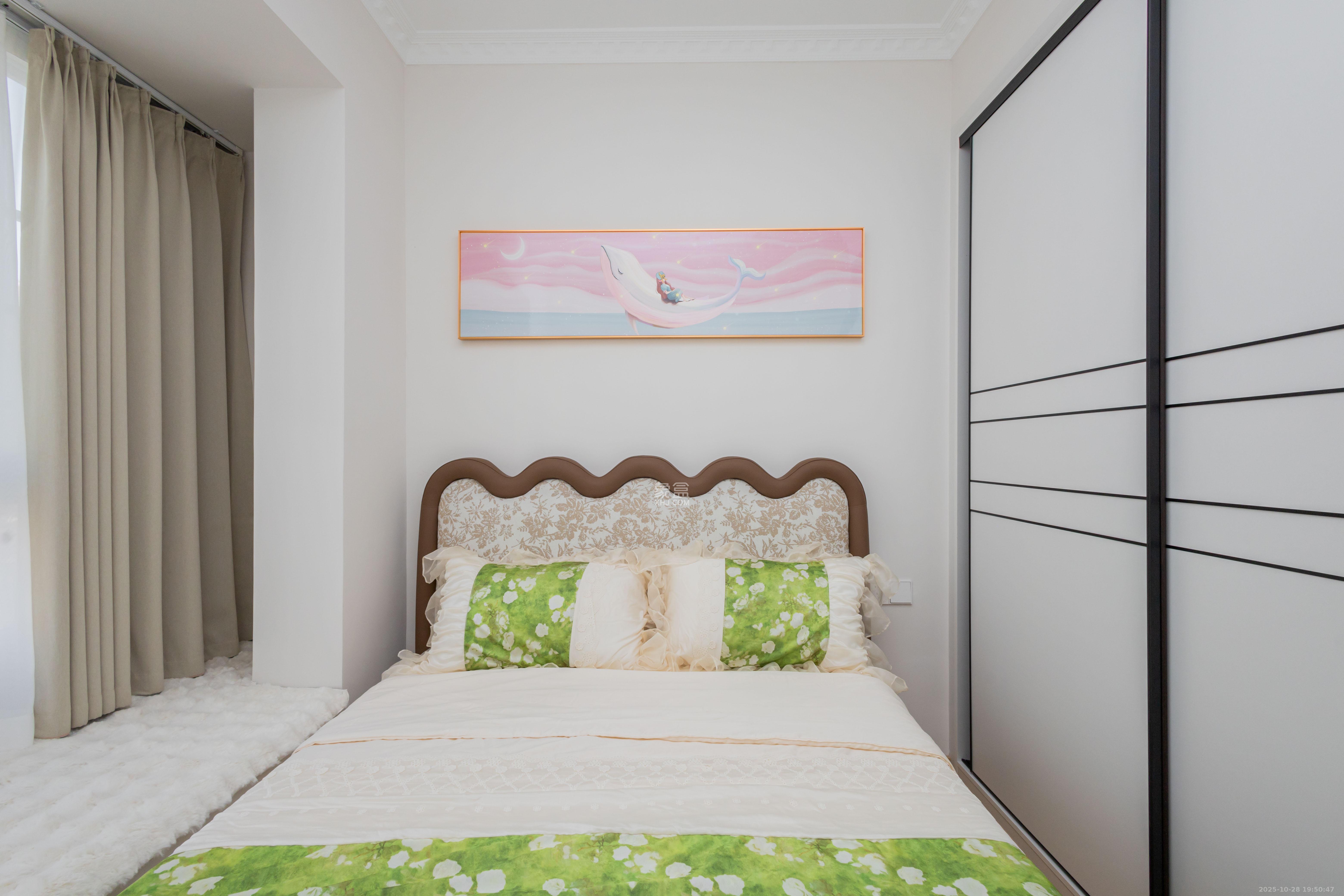 圣力华苑 3室2厅2卫 70.8万 圣力华苑 3室2厅2卫 70.8万卧室