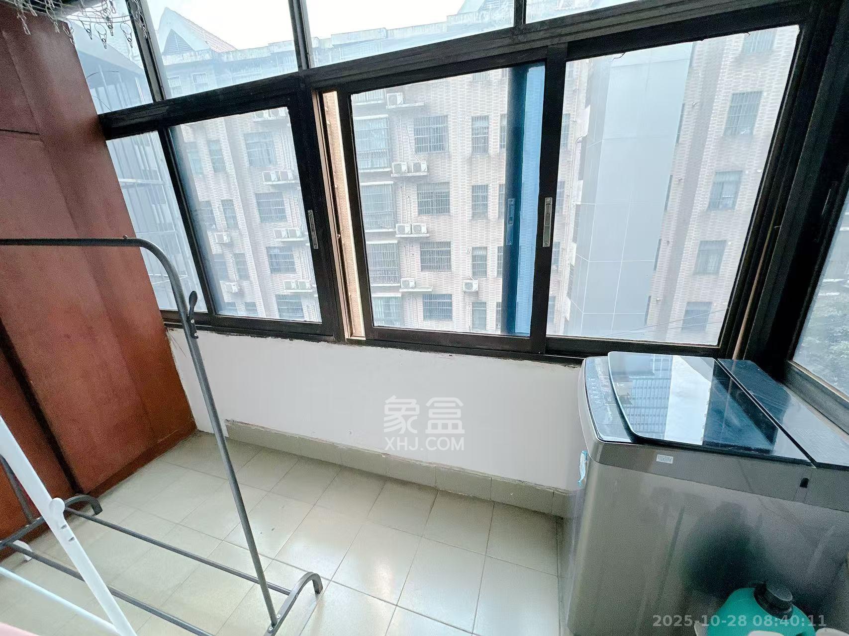 吉景小区 2室2厅1卫 1800.0元/月 吉景小区 2室2厅1卫 1800.0元/月室内图