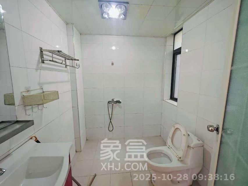 西子花苑  1室2厅2卫    2800.0元/月室内图