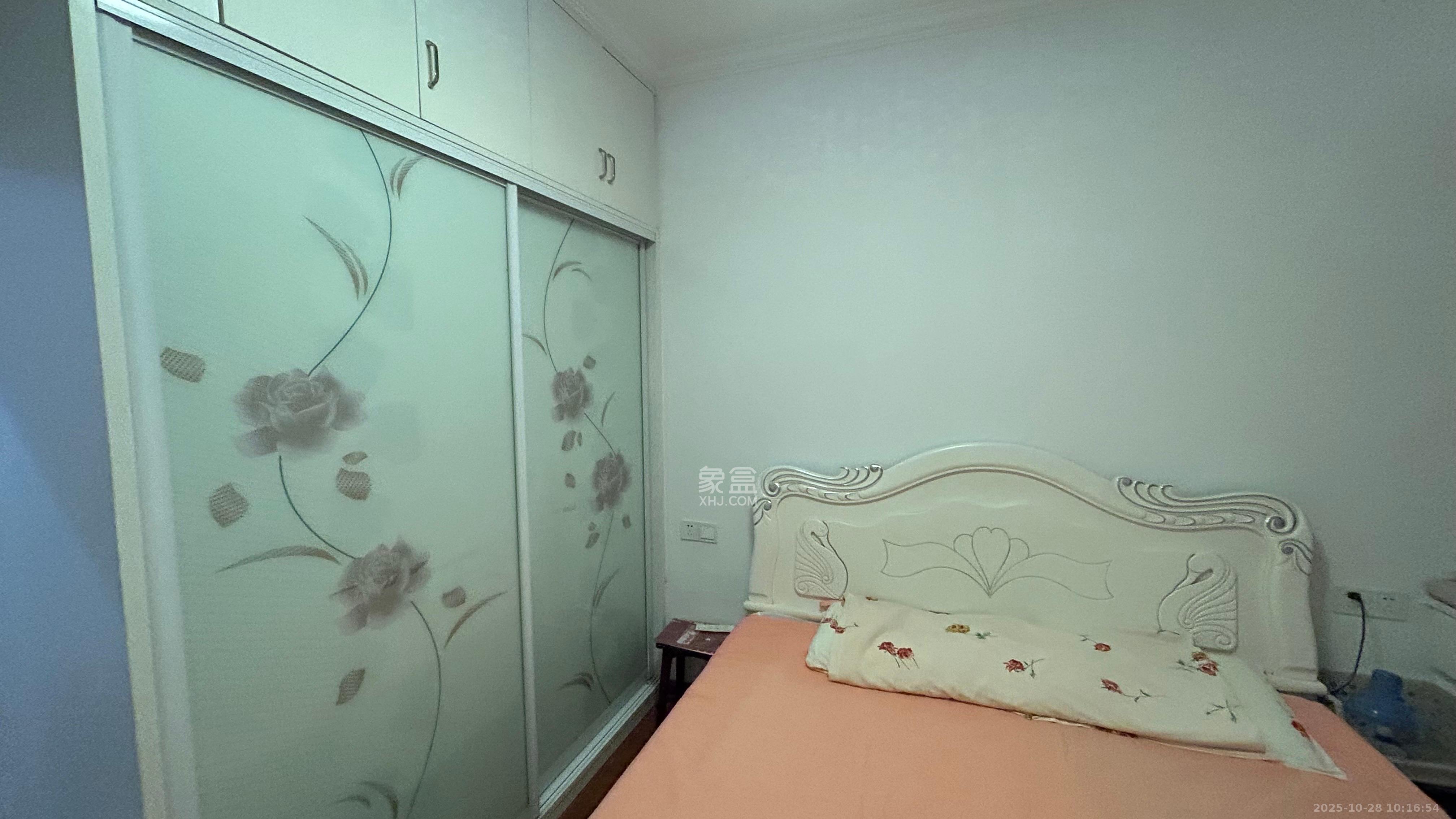 和美星城  2室2厅1卫    1600.0元/月室内图