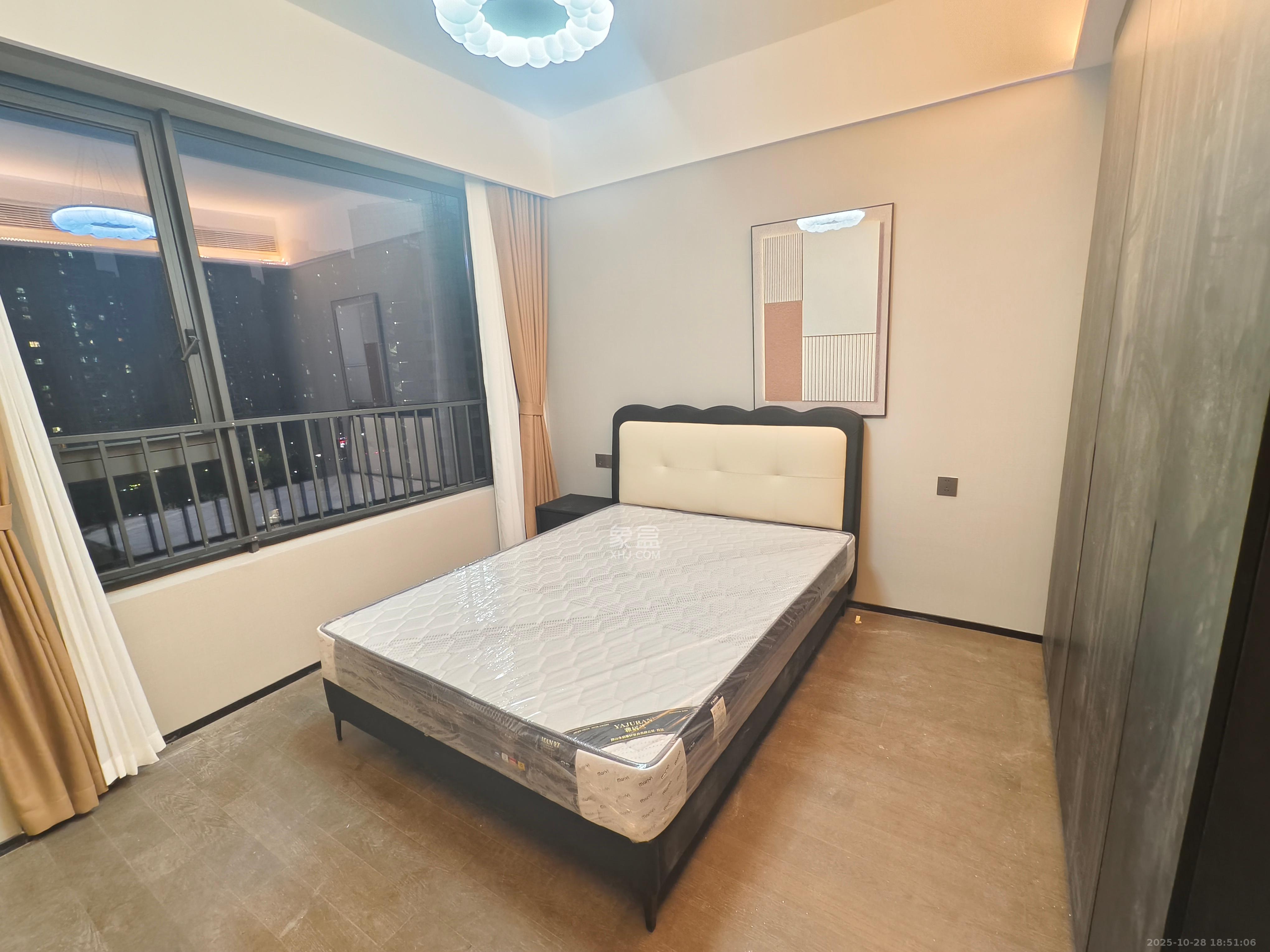 万科松湖天地  4室2厅4卫    10000.0元/月 万科松湖天地  4室2厅4卫    10000.0元/月室内图