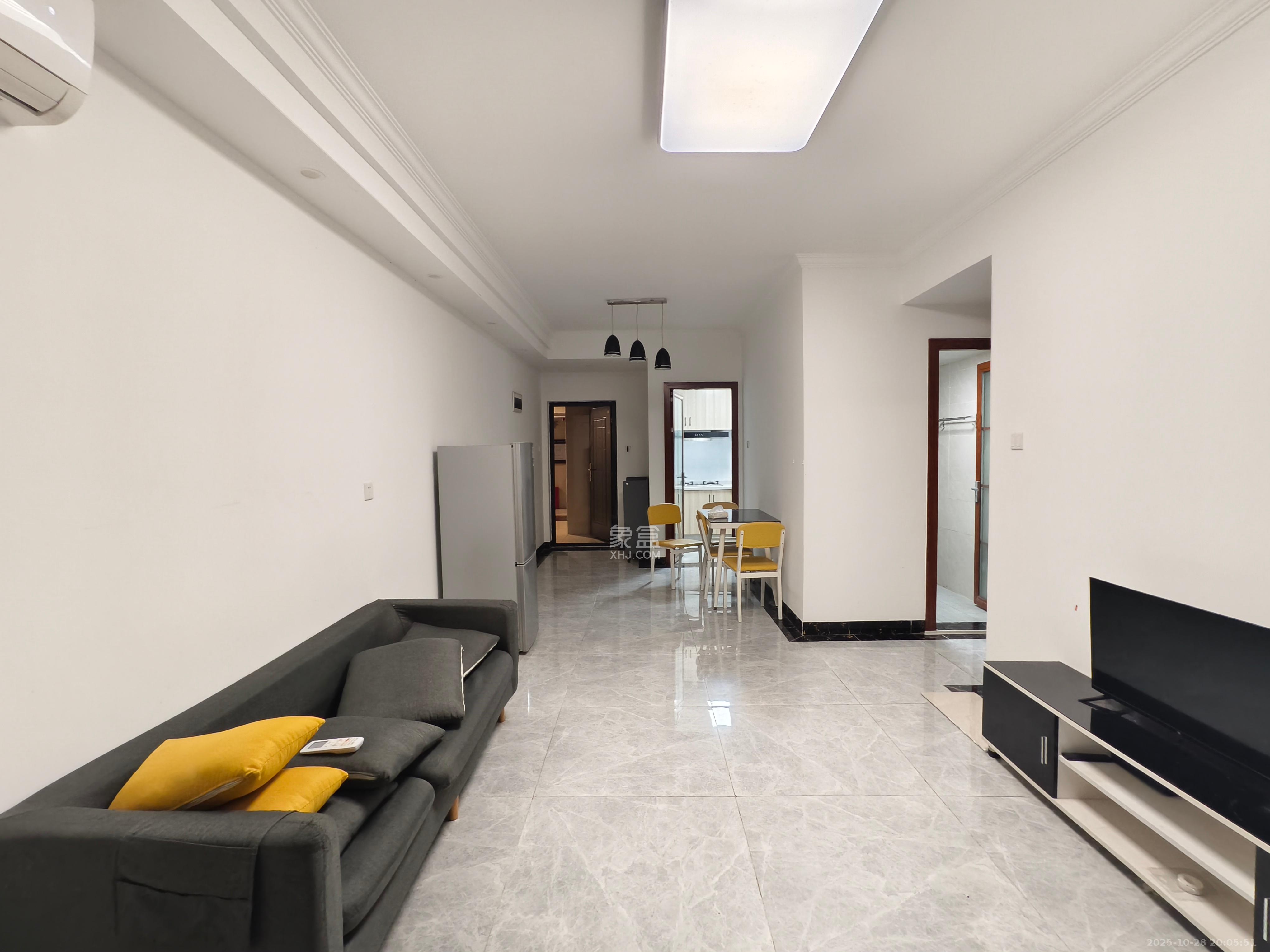 振业城三期  2室2厅1卫    2500.0元/月 振业城三期  2室2厅1卫    2500.0元/月室内图