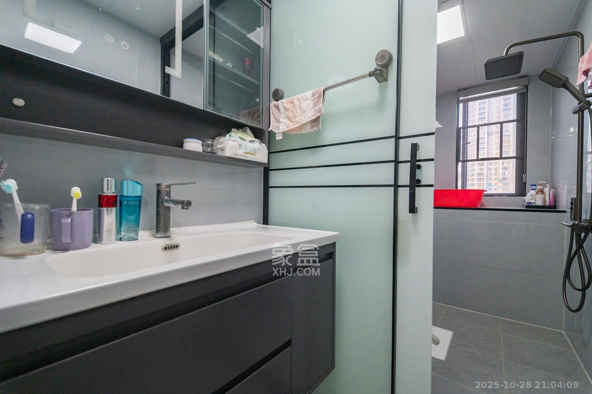 五矿万境松雅  3室2厅2卫    109.8万 五矿万境松雅  3室2厅2卫    109.8万卫生间