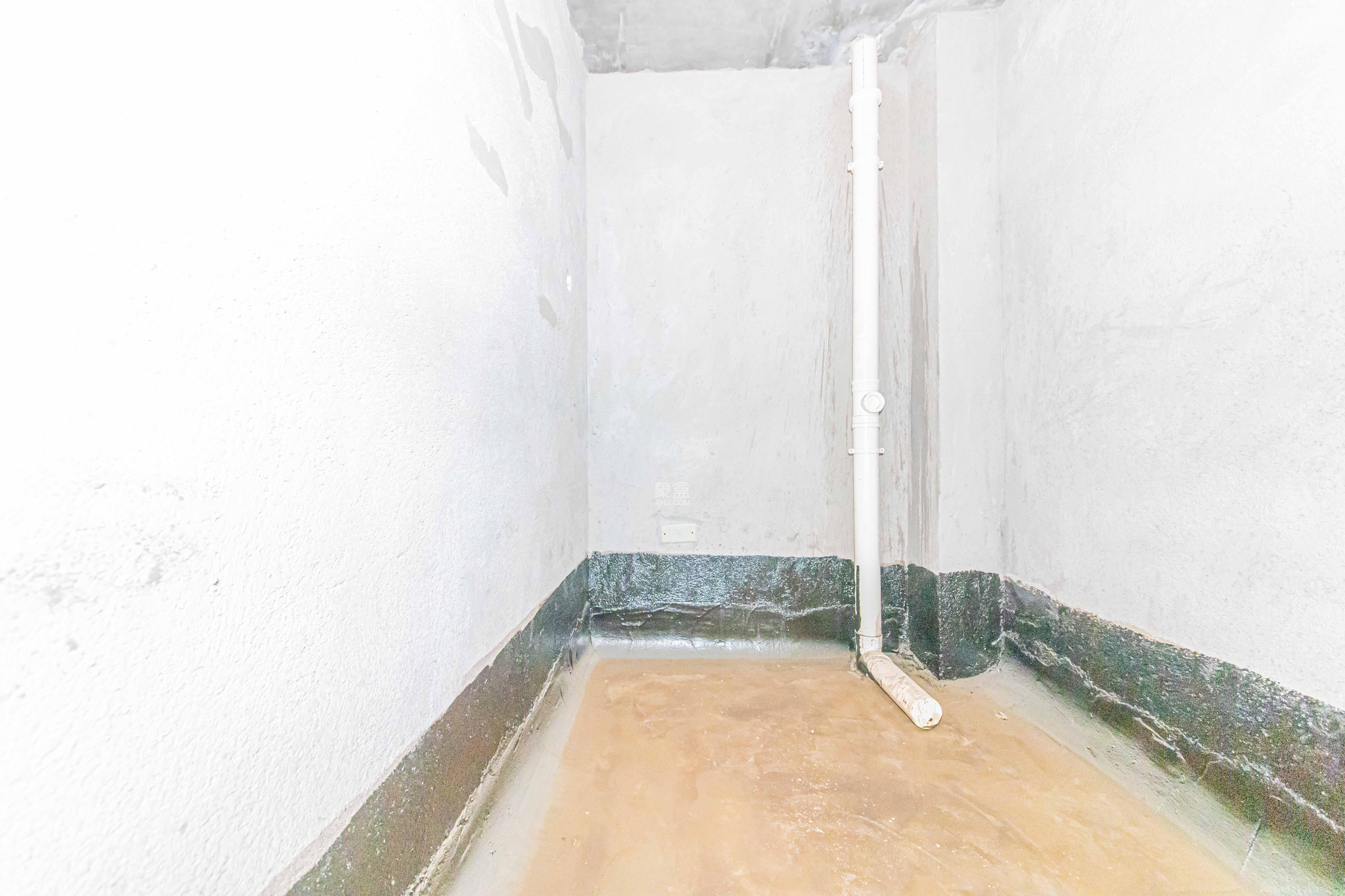 和泓融成府  3室2厅1卫    132.0万 和泓融成府  3室2厅1卫    132.0万卫生间