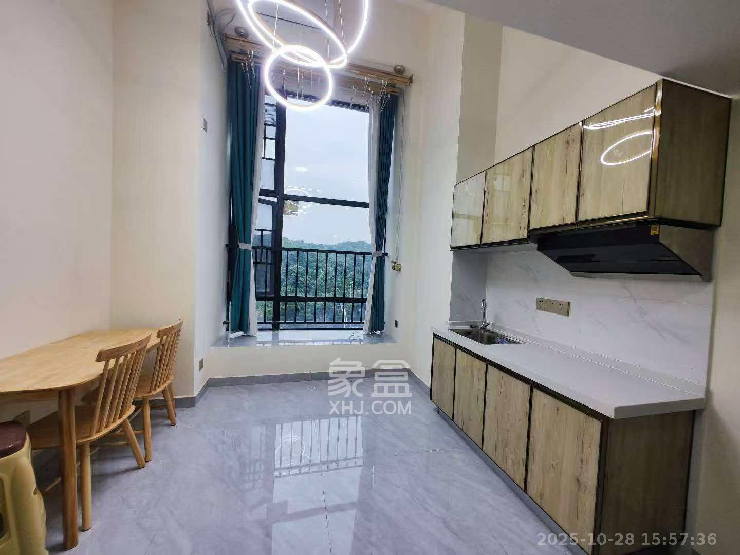 天麓轻奢国际  1室1厅1卫    1600.0元/月 天麓轻奢国际  1室1厅1卫    1600.0元/月室内图