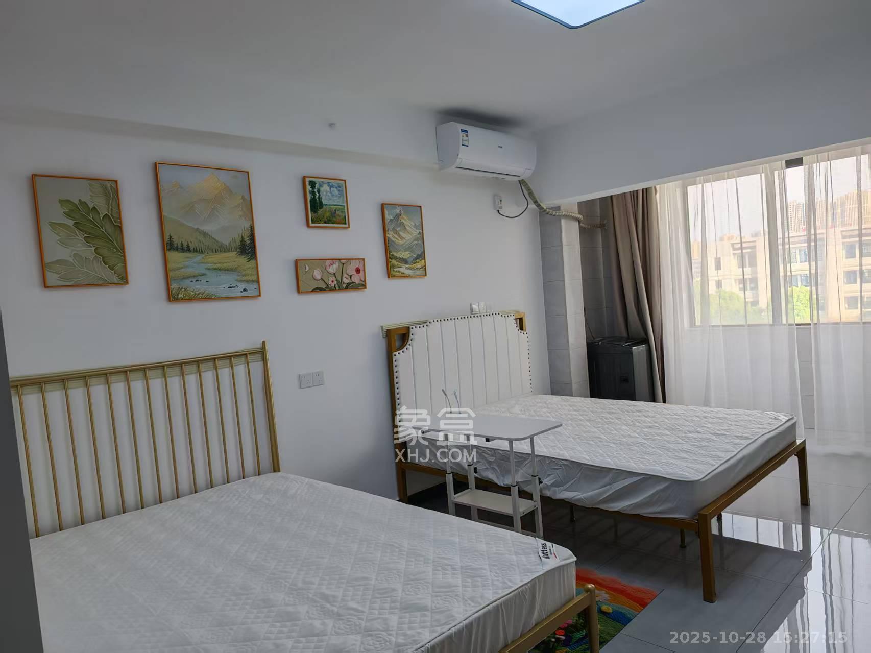 极目楚天  1室2厅1卫    1300.0元/月室内图