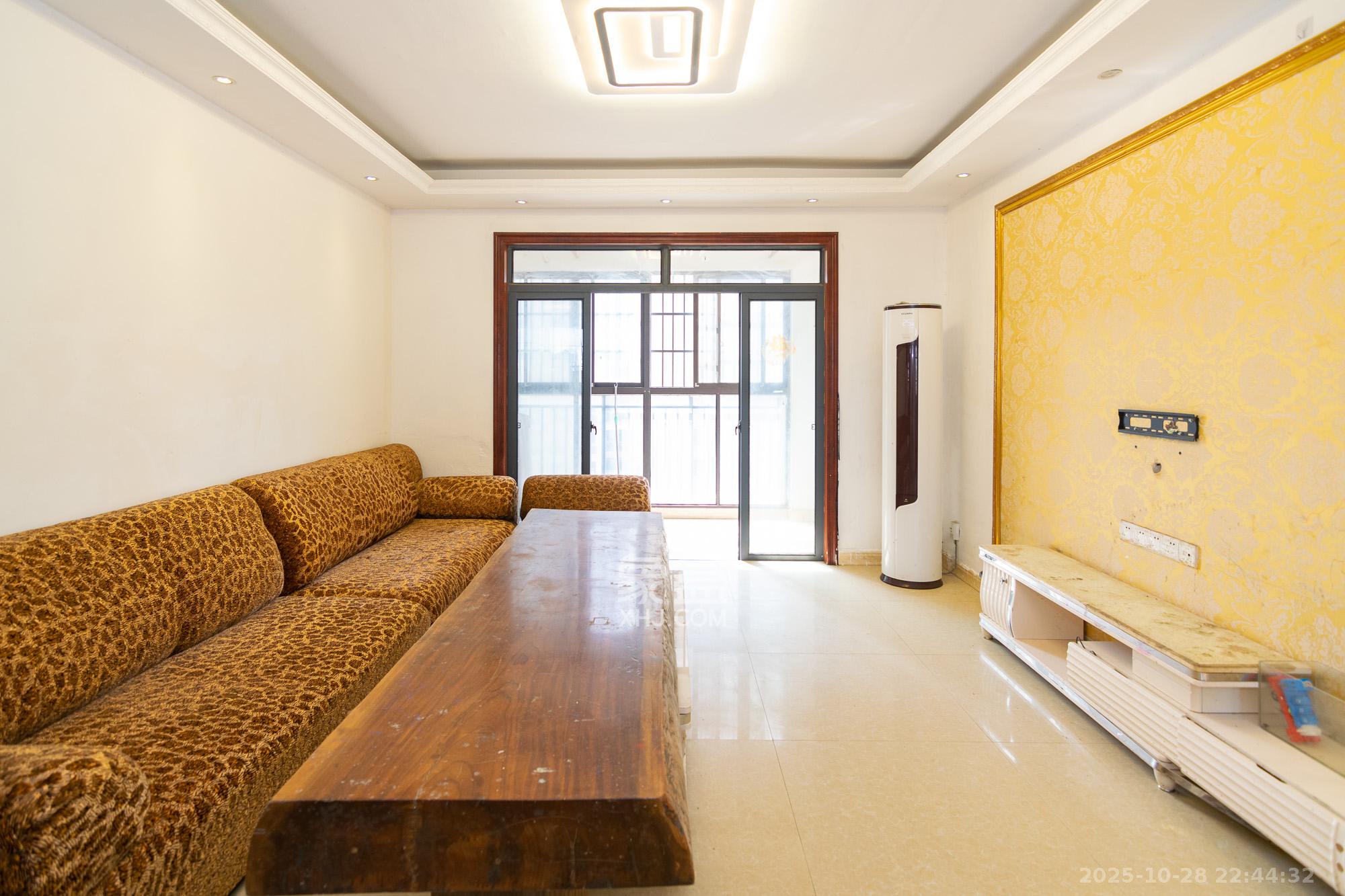 澳海澜庭  3室2厅2卫    79.8万