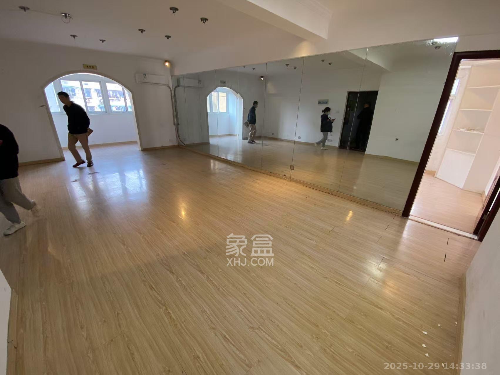 益佳苑  3室2厅1卫    2600.0元/月 益佳苑  3室2厅1卫    2600.0元/月