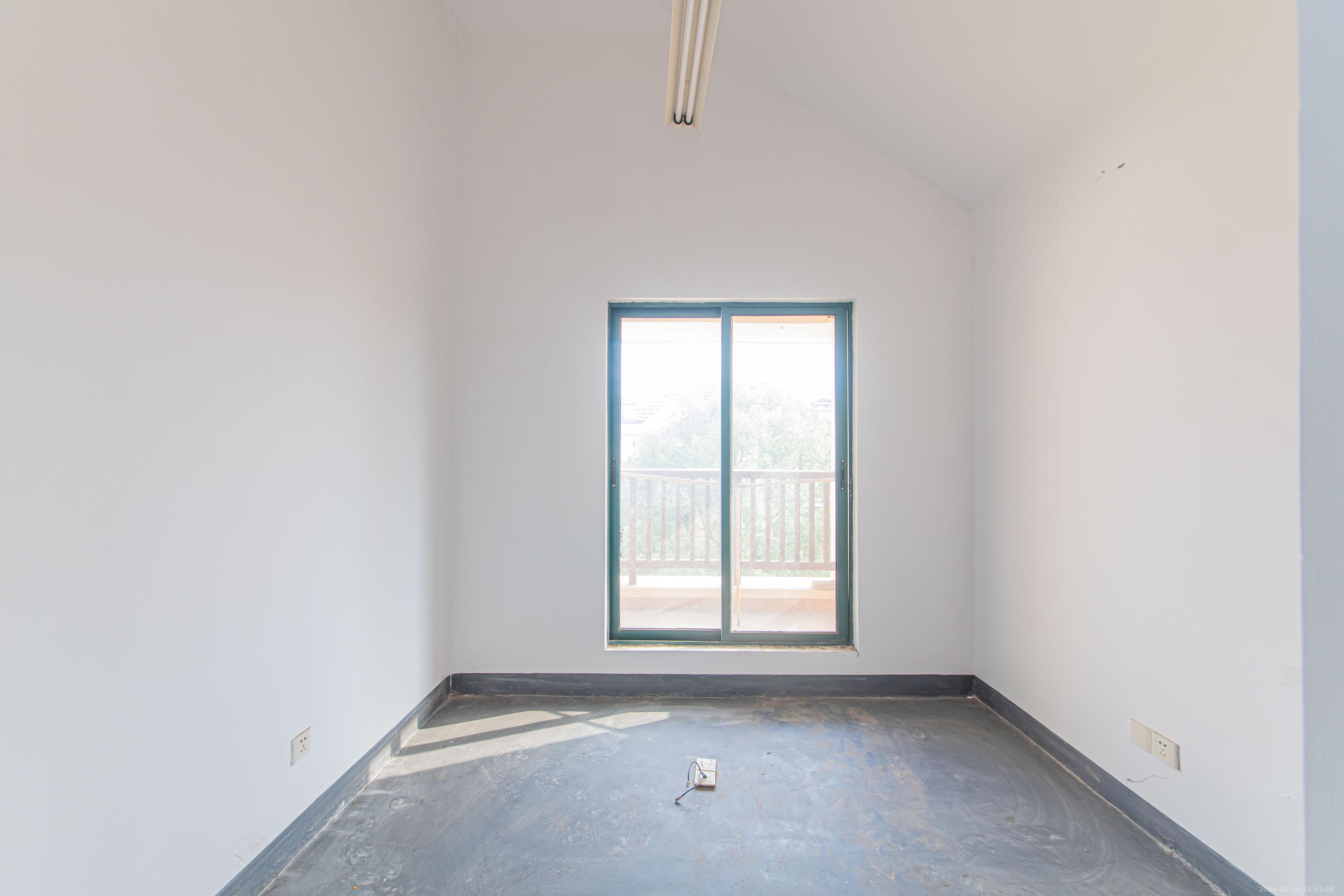 御邦 6室3厅4卫 225.0万 御邦 6室3厅4卫 225.0万卧室