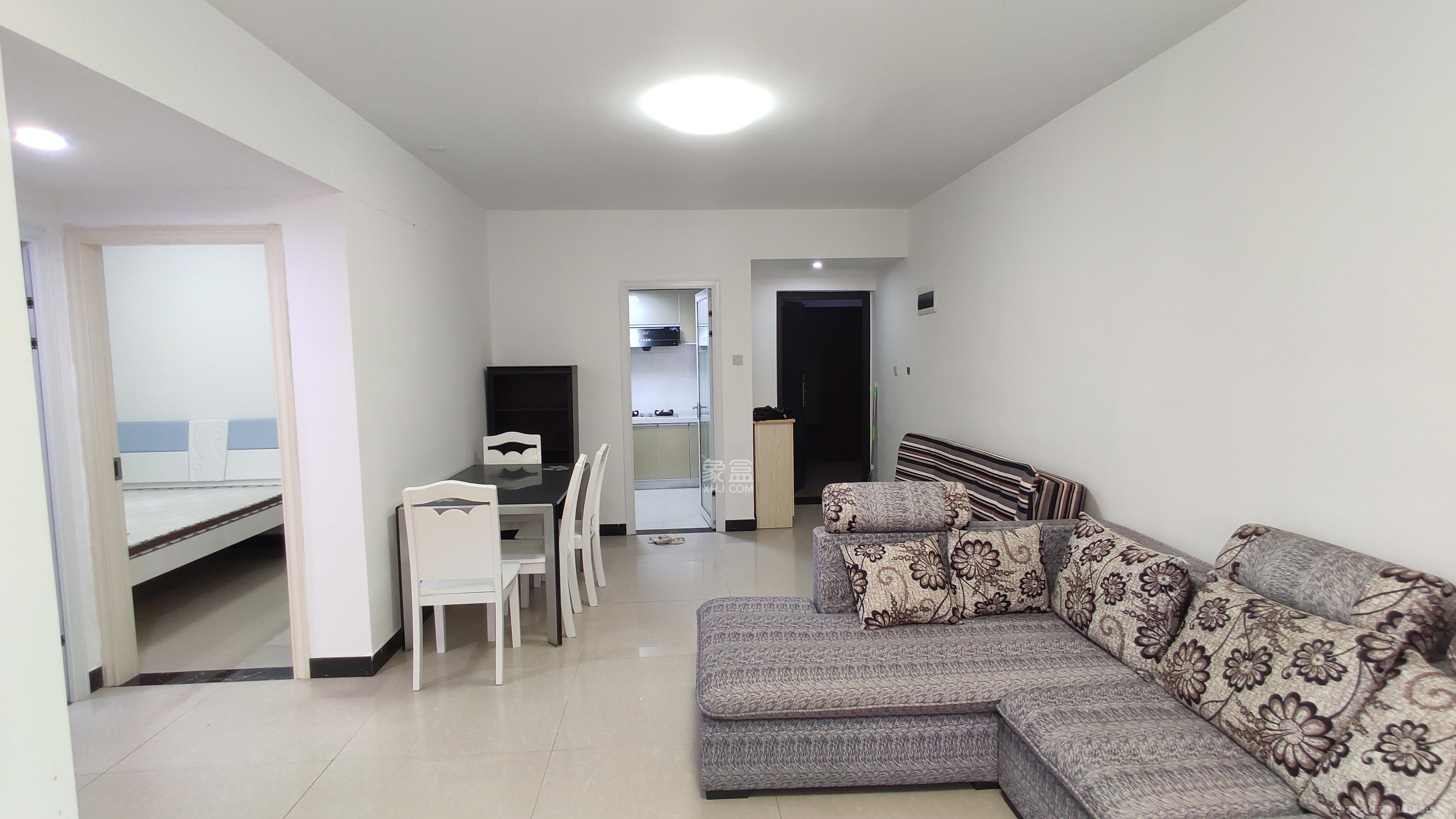 丽发新城  2室2厅1卫    1650.0元/月室内图