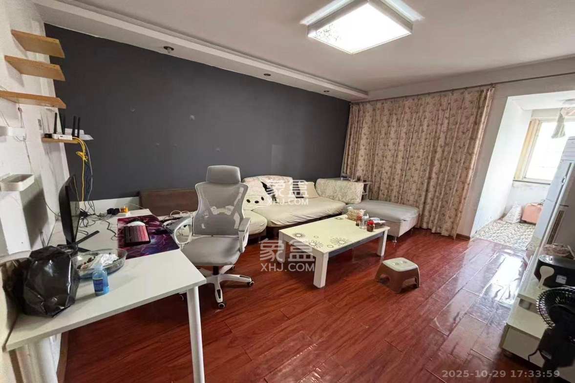 金碧文华  1室1厅1卫    1500.0元/月 金碧文华  1室1厅1卫    1500.0元/月室内图