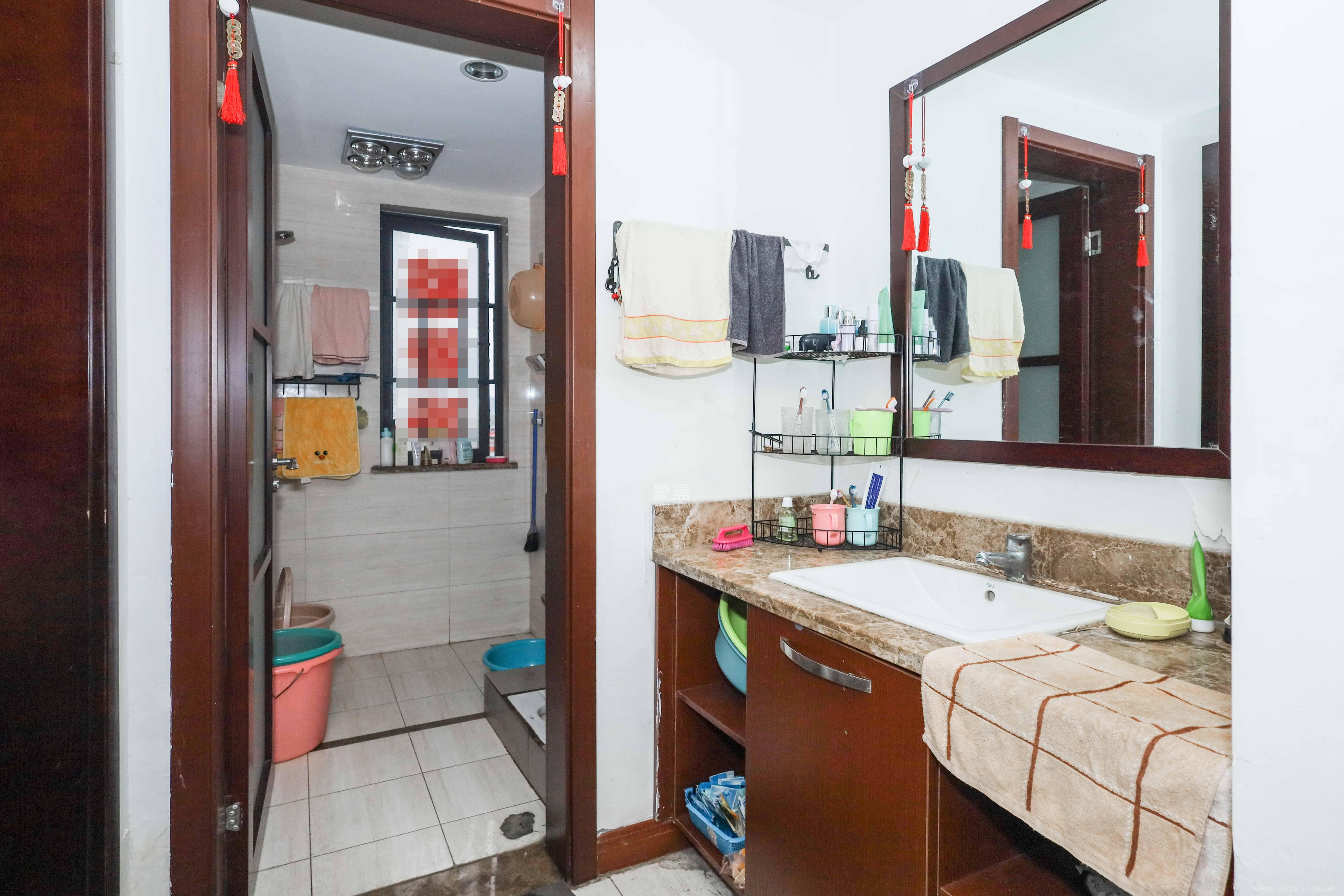 好莱城(弘德西街)  2室2厅1卫    1900.0元/月 好莱城(弘德西街)  2室2厅1卫    1900.0元/月室内图