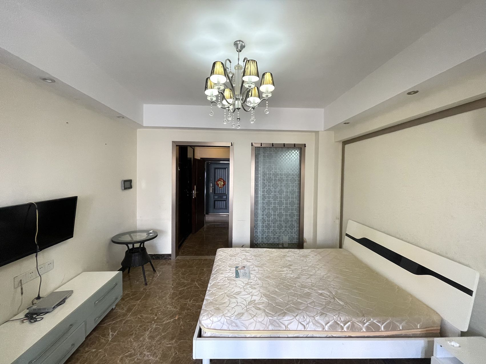 正大豪庭  1室0厅1卫    1600.0元/月