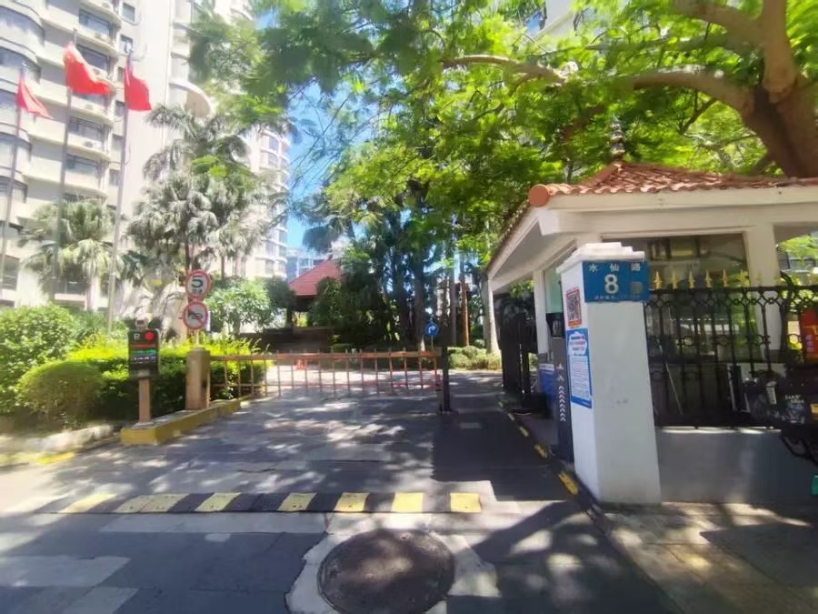 瀛寰名仕苑  3室2厅2卫    145.0万 瀛寰名仕苑  3室2厅2卫    145.0万小区图