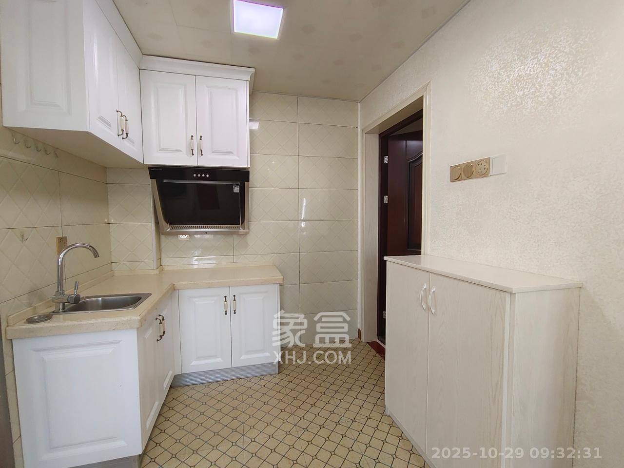 凯通国际城（凯通朝庭）  1室0厅1卫    1600.0元/月室内图