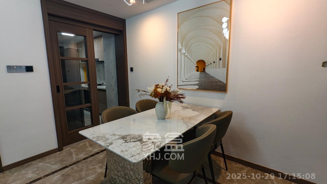 绿地V岛  3室2厅2卫    4200.0元/月 绿地V岛  3室2厅2卫    4200.0元/月室内图