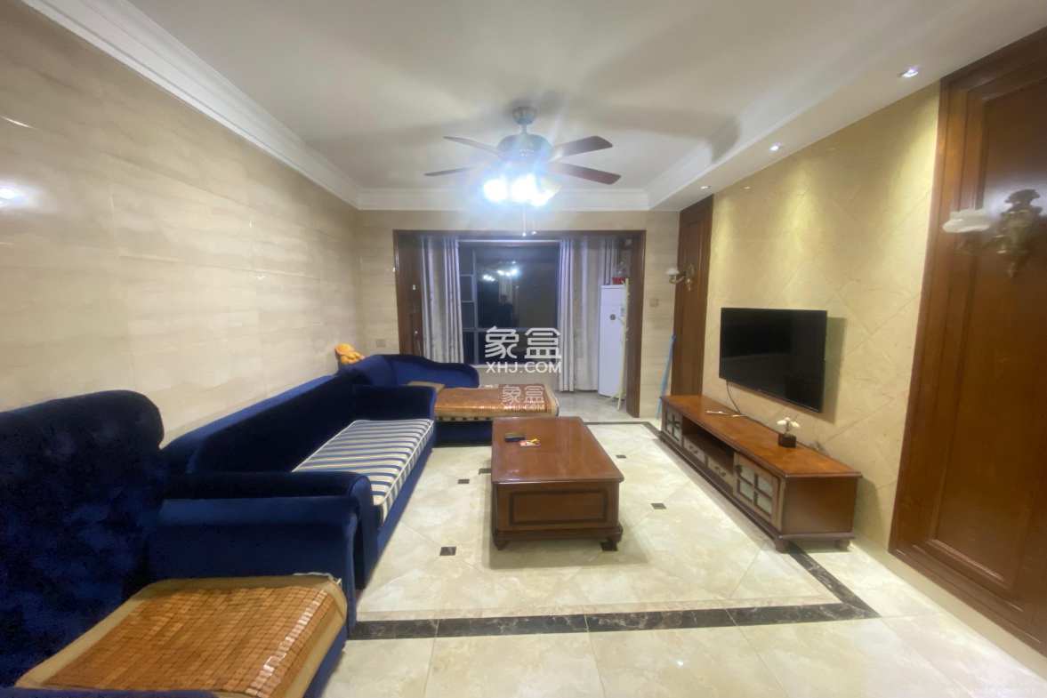 钱隆世家  2室2厅1卫    2000.0元/月 钱隆世家  2室2厅1卫    2000.0元/月室内图