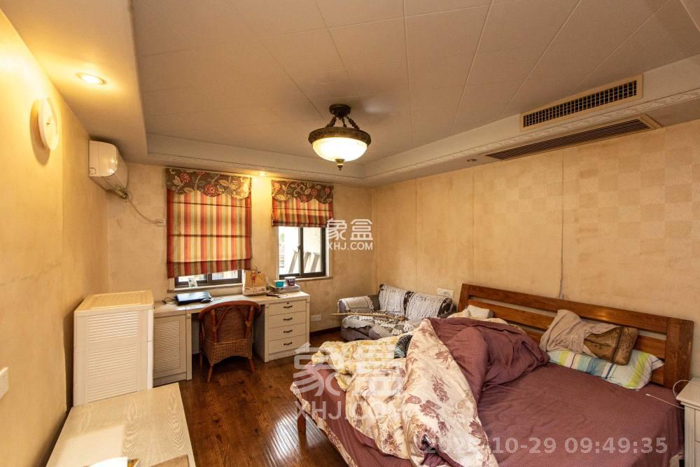 中城丽景香山园  5室2厅2卫    6000.0元/月室内图