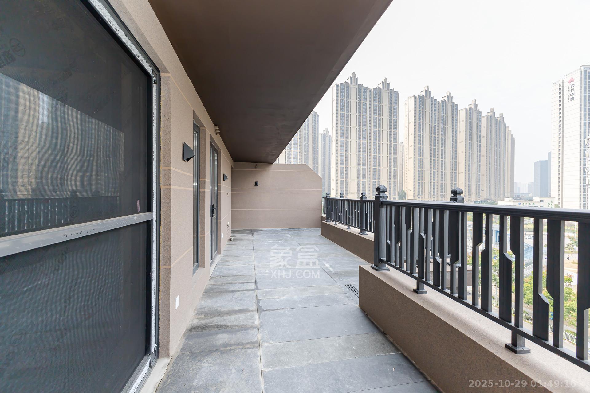 时代建发和著  6室2厅5卫    498.0万 时代建发和著  6室2厅5卫    498.0万阳台