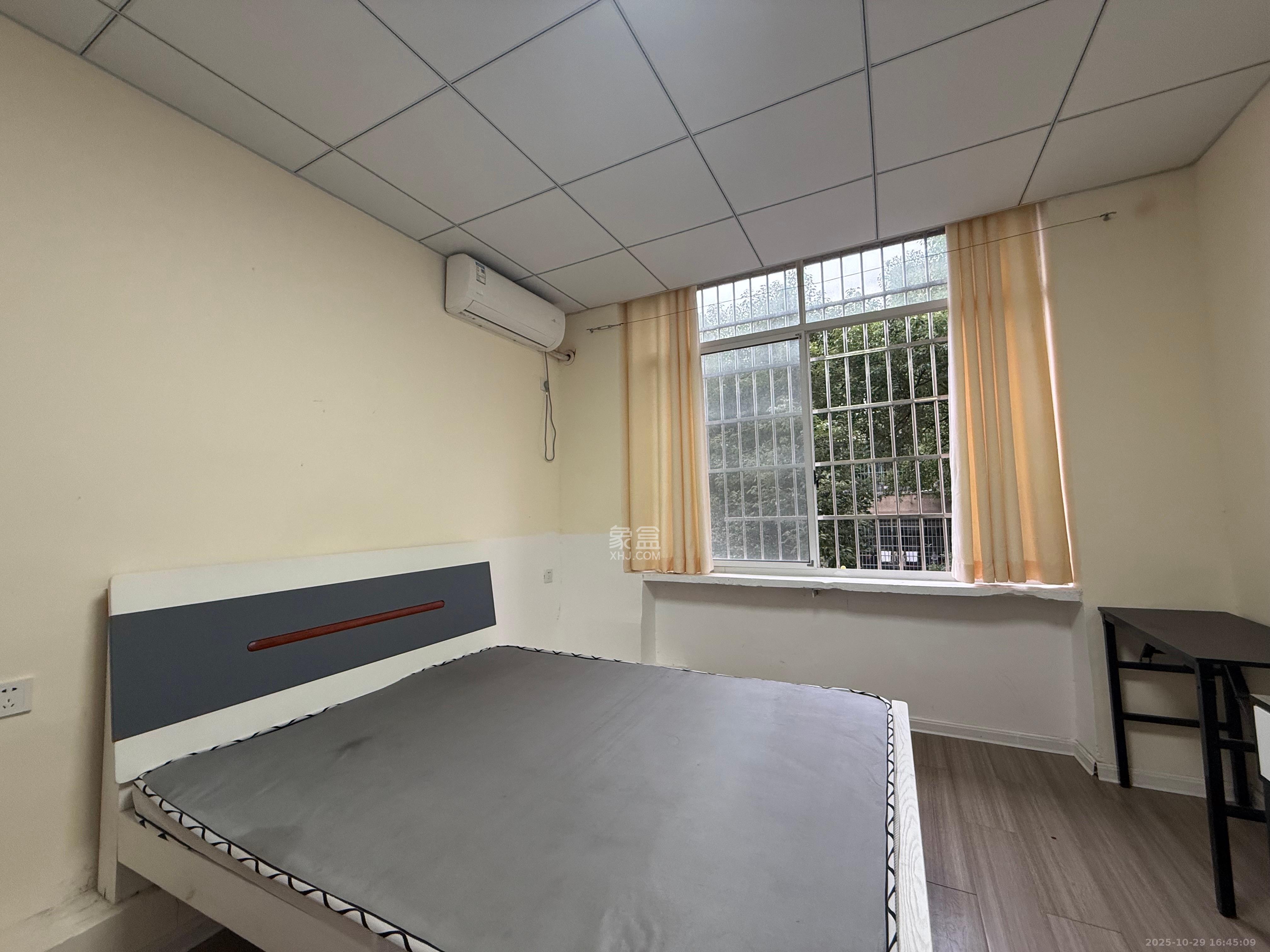 省气象局宿舍 1室1厅1卫 1000.0元/月 省气象局宿舍 1室1厅1卫 1000.0元/月室内图