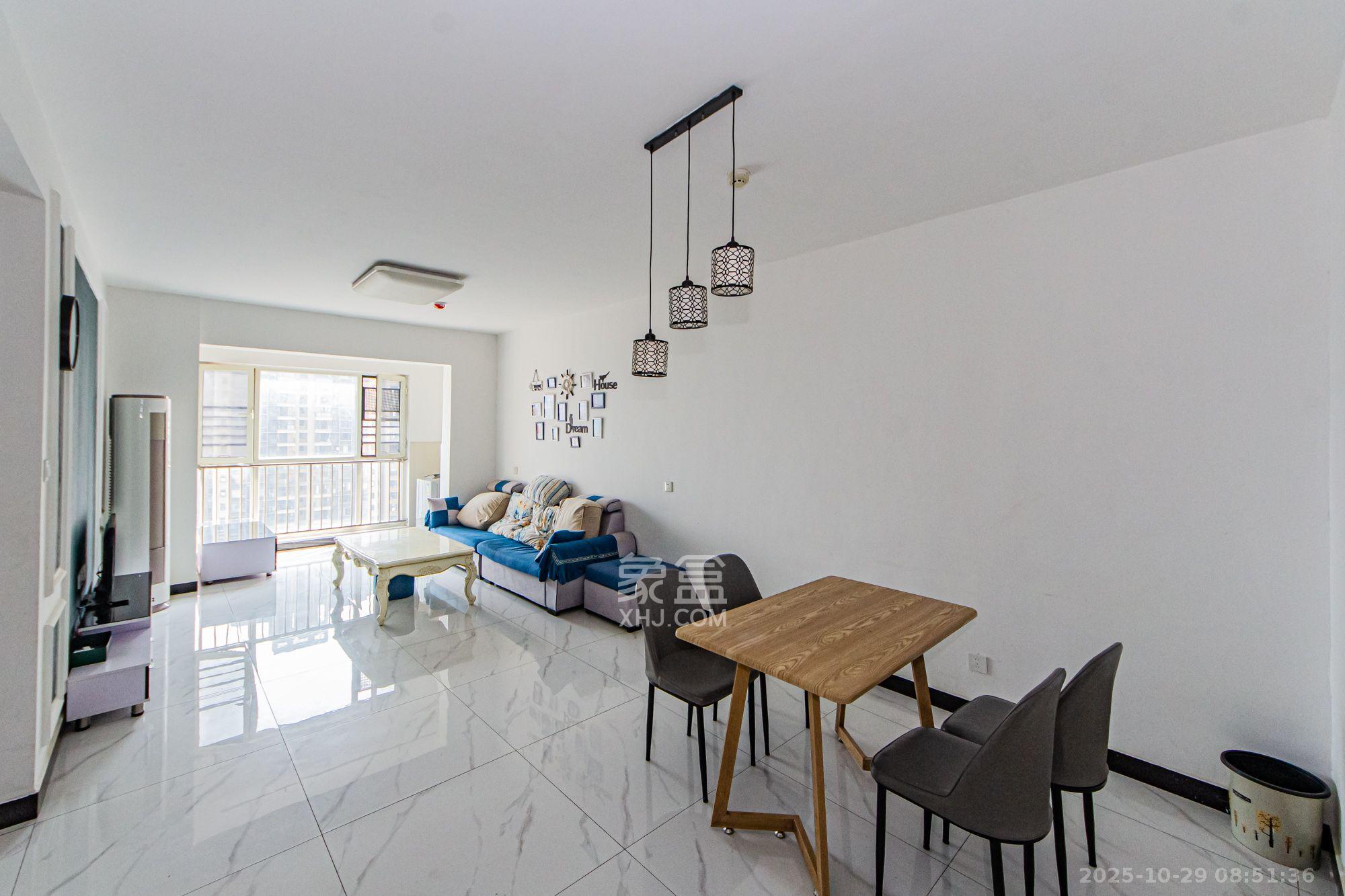 北辰三角洲E6区  3室2厅1卫    3100.0元/月 北辰三角洲E6区  3室2厅1卫    3100.0元/月室内图