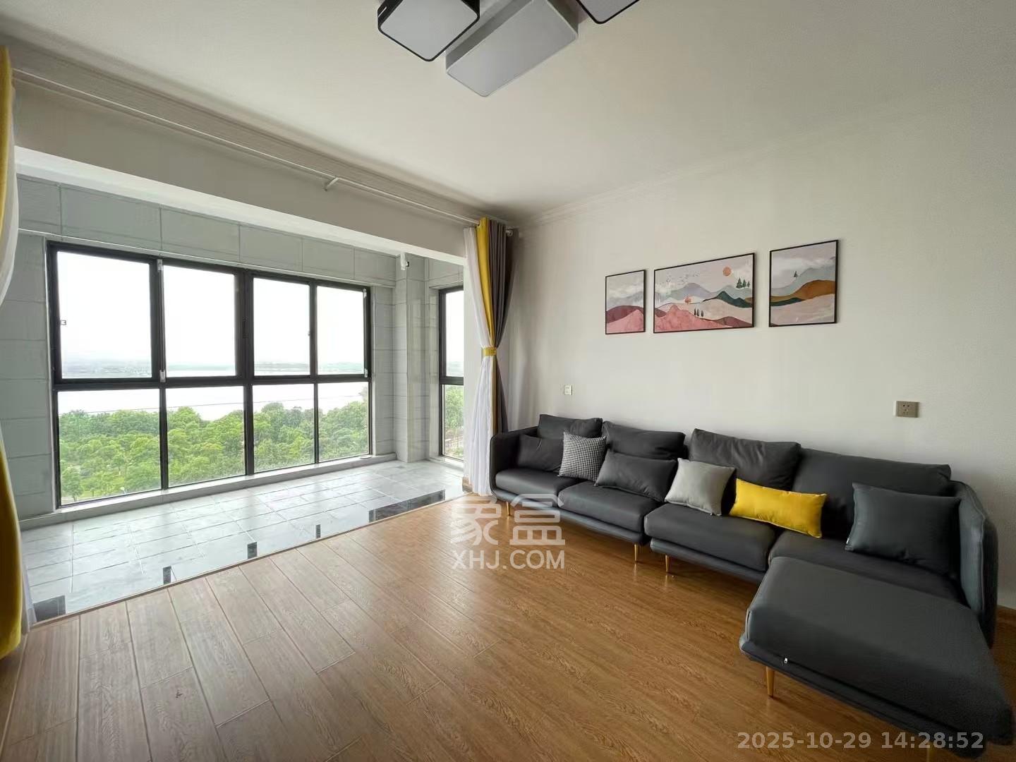 国泰九龙湾  3室2厅2卫    2500.0元/月 国泰九龙湾  3室2厅2卫    2500.0元/月室内图