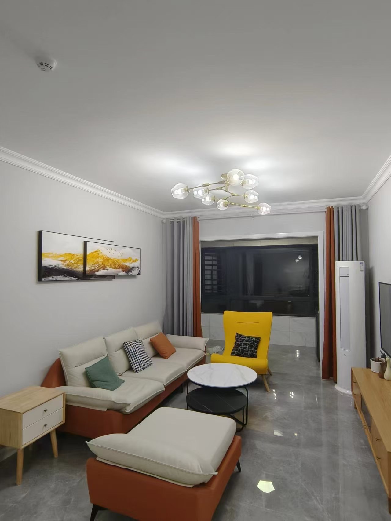 绿地海德公馆  2室1厅1卫    3400.0元/月室内图