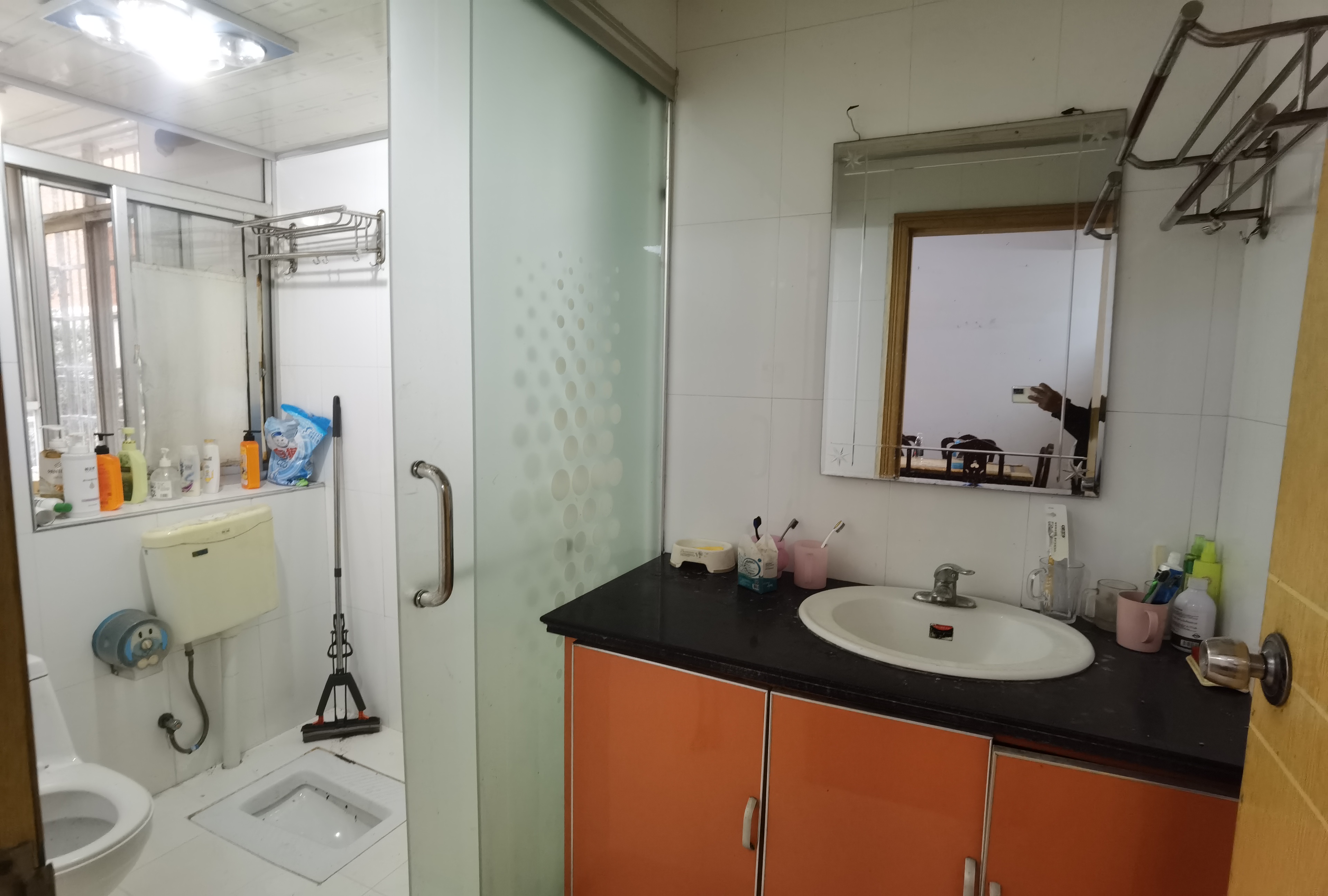 大汉巨龙家园  4室2厅2卫    56.0万客厅