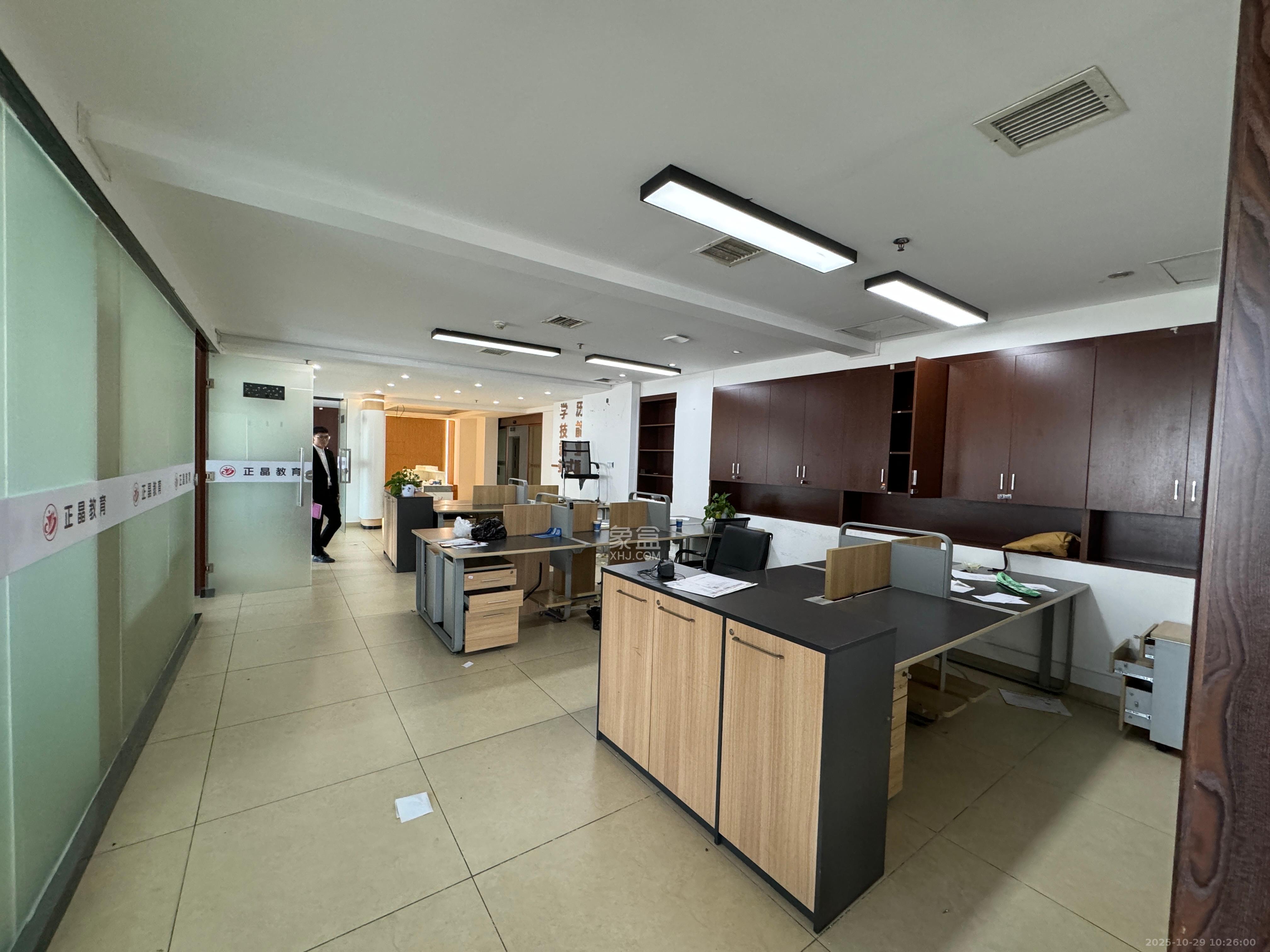 湘域相遇 1室1厅0卫 12000.0元/月 湘域相遇 1室1厅0卫 12000.0元/月室内图