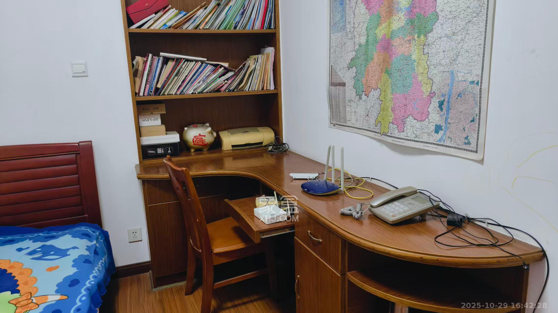 暮云安置区  3室2厅1卫    1200.0元/月 暮云安置区  3室2厅1卫    1200.0元/月室内图