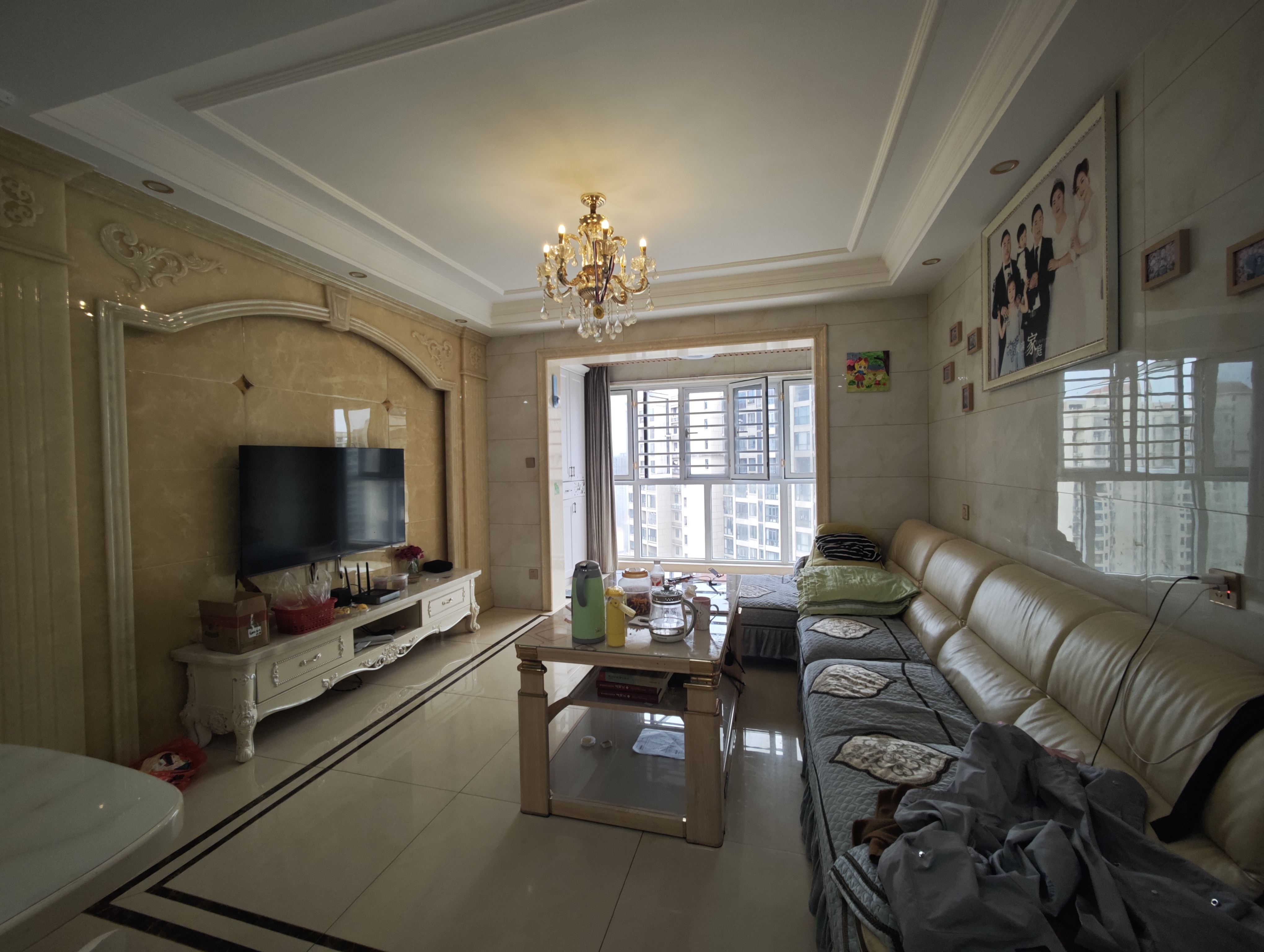 五江碧桂园城市广场 3室2厅2卫 69.0万 五江碧桂园城市广场 3室2厅2卫 69.0万客厅