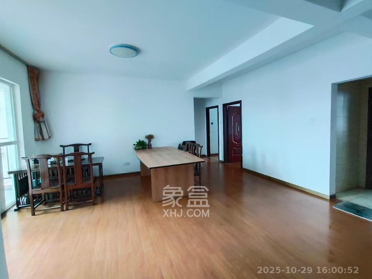 上河国际C区  3室1厅2卫    2500.0元/月室内图