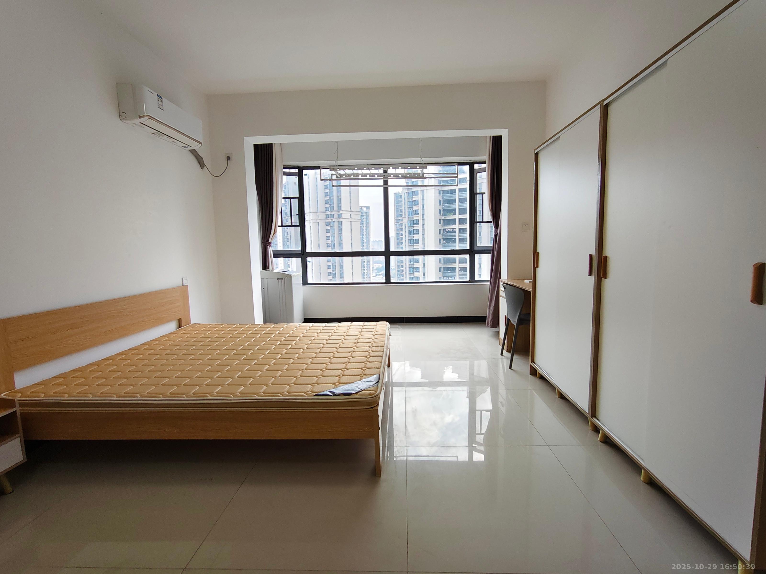 水木阳光里  1室1厅1卫    1350.0元/月室内图