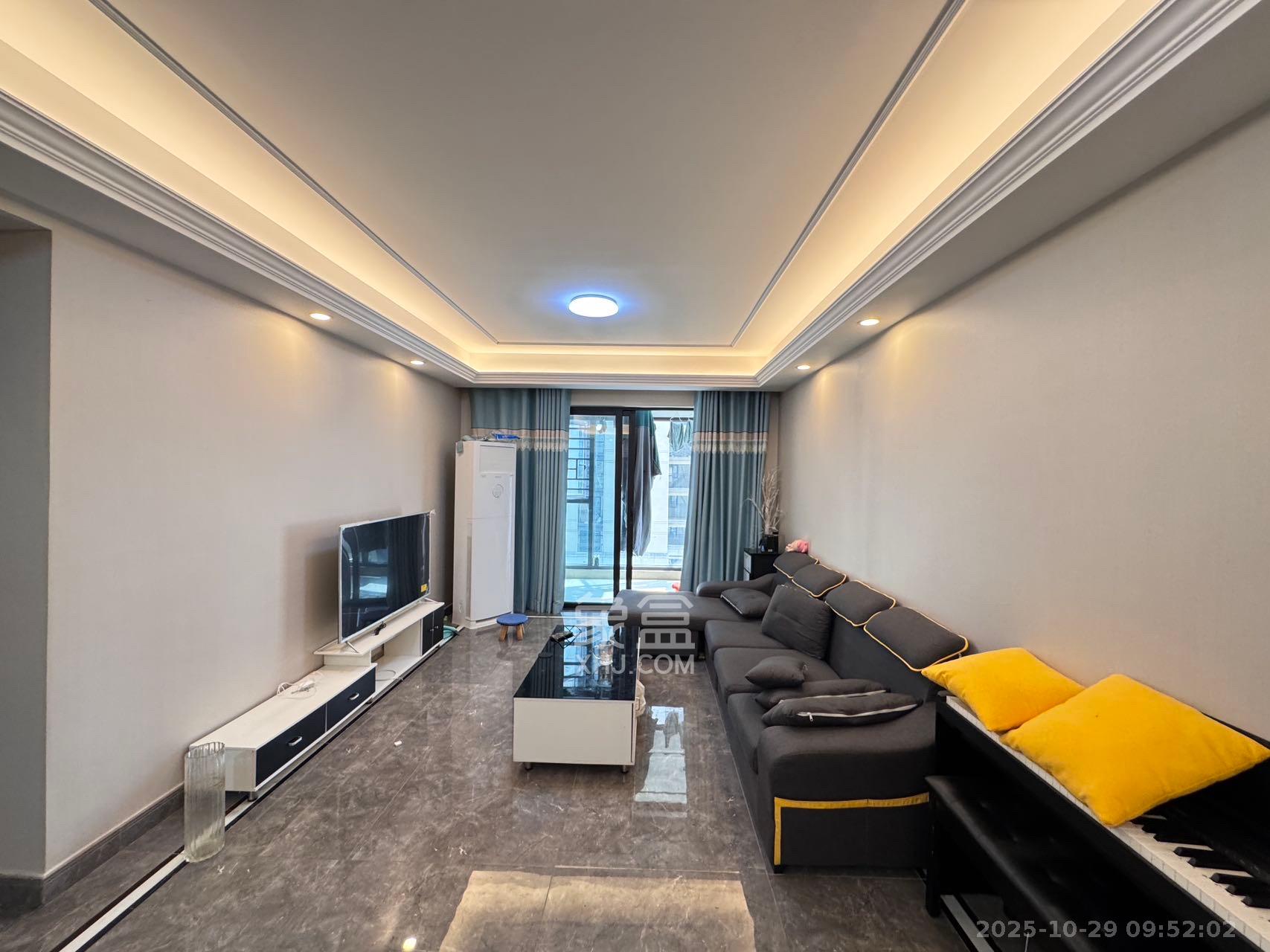 中海珑悦府 3室2厅2卫 3000.0元/月 中海珑悦府 3室2厅2卫 3000.0元/月室内图