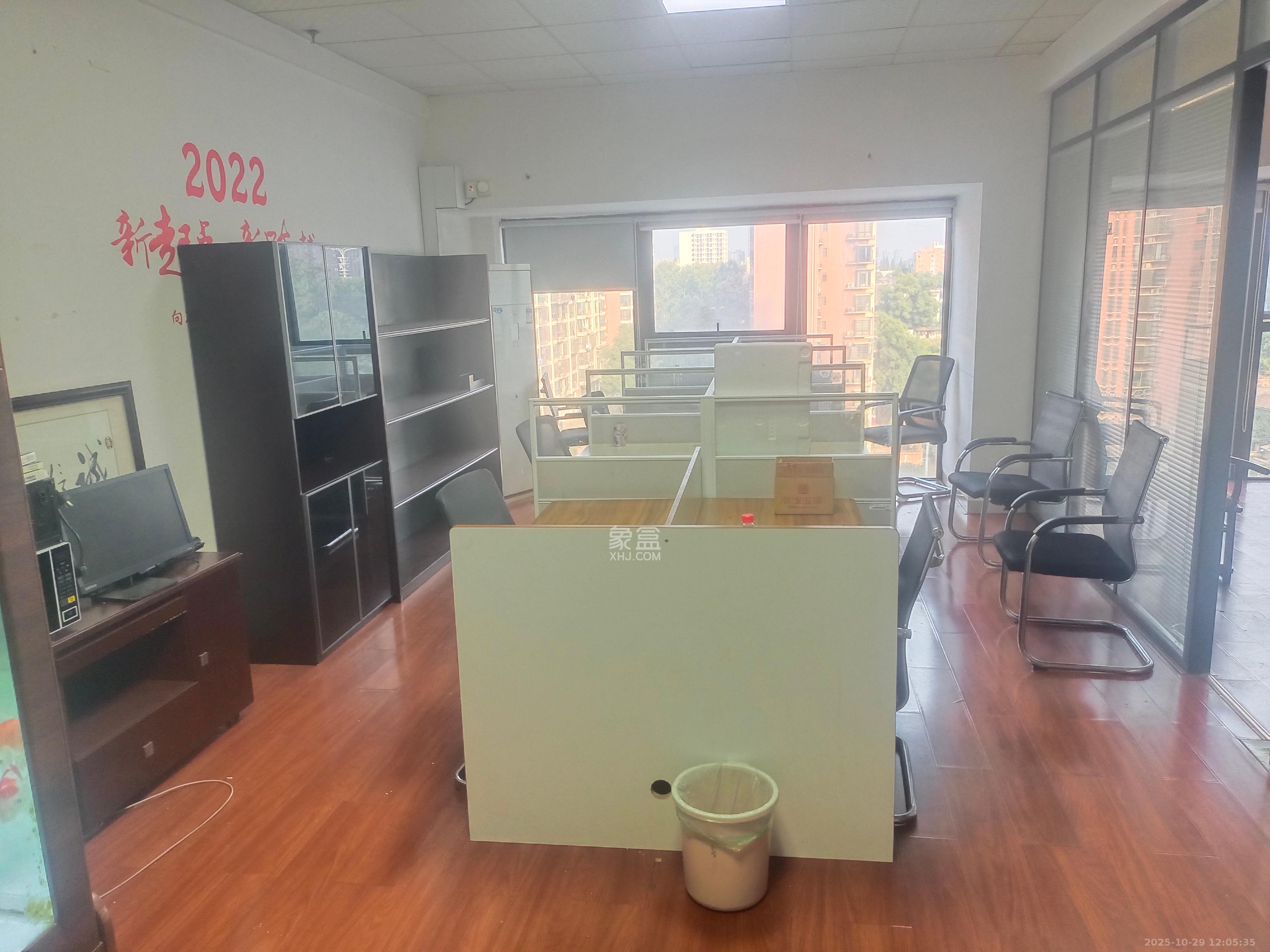 达美D6区   43.51㎡      4500.0元/月室内图