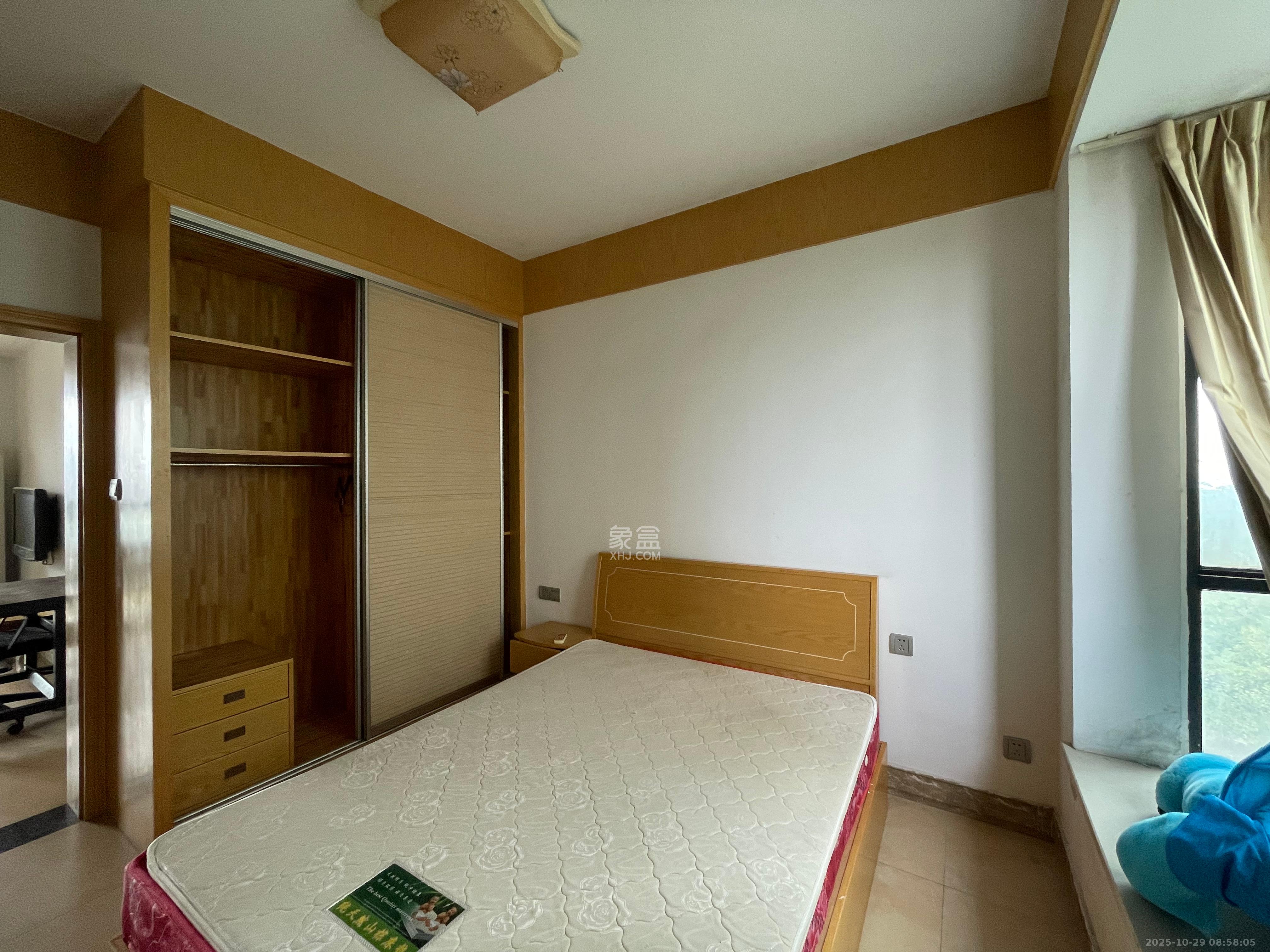 湘江世纪城悦江苑  1室2厅1卫    2100.0元/月 湘江世纪城悦江苑  1室2厅1卫    2100.0元/月室内图