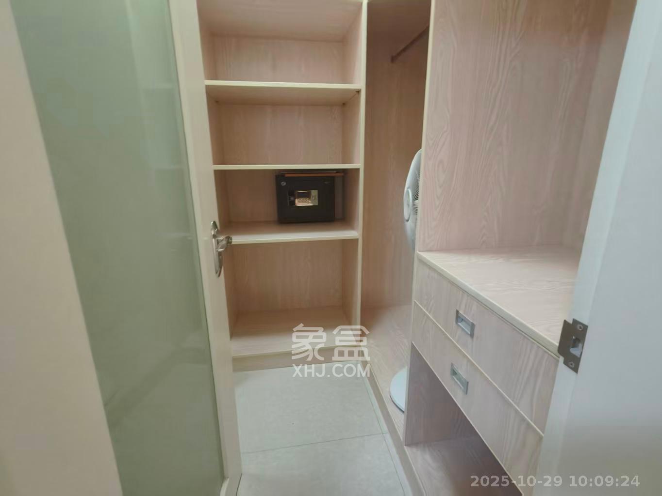 万博汇  1室1厅1卫    1600.0元/月 万博汇  1室1厅1卫    1600.0元/月室内图