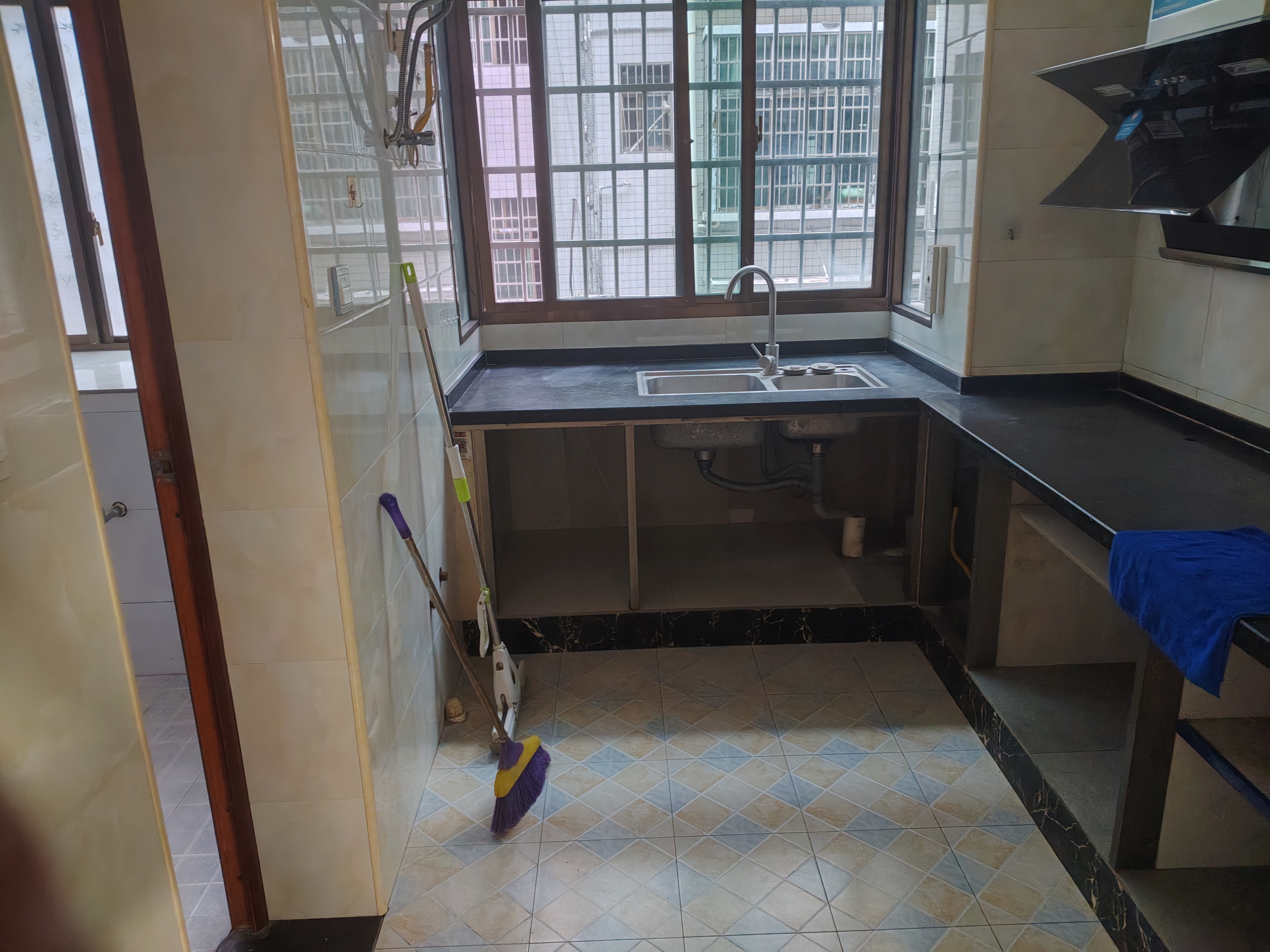 罗家小区西区  3室1厅1卫    950.0元/月室内图