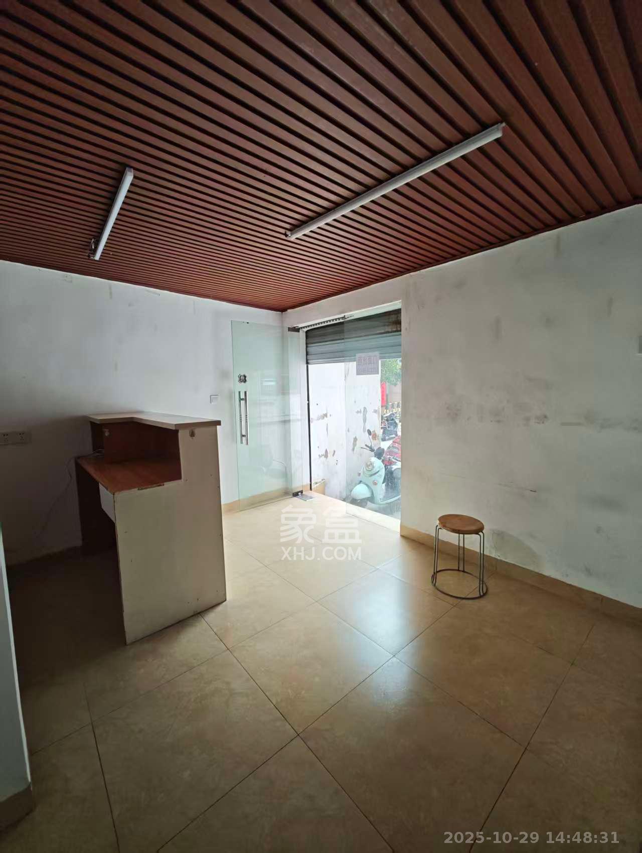 局关祠、东梧桐巷散盘 3室1厅1卫 2300.0元/月 局关祠、东梧桐巷散盘 3室1厅1卫 2300.0元/月室内图