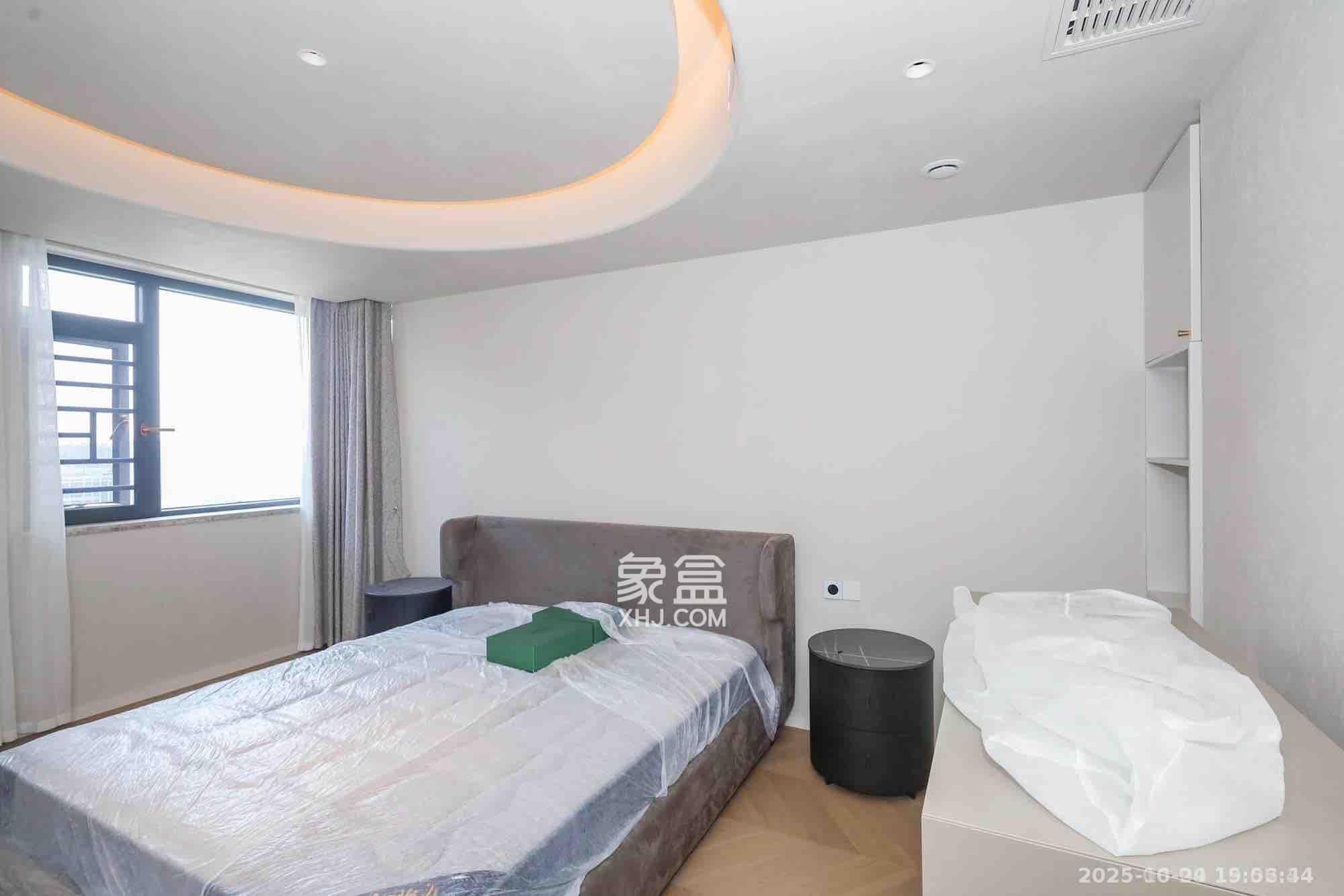 八方小区C区  4室2厅2卫    8500.0元/月 八方小区C区  4室2厅2卫    8500.0元/月室内图