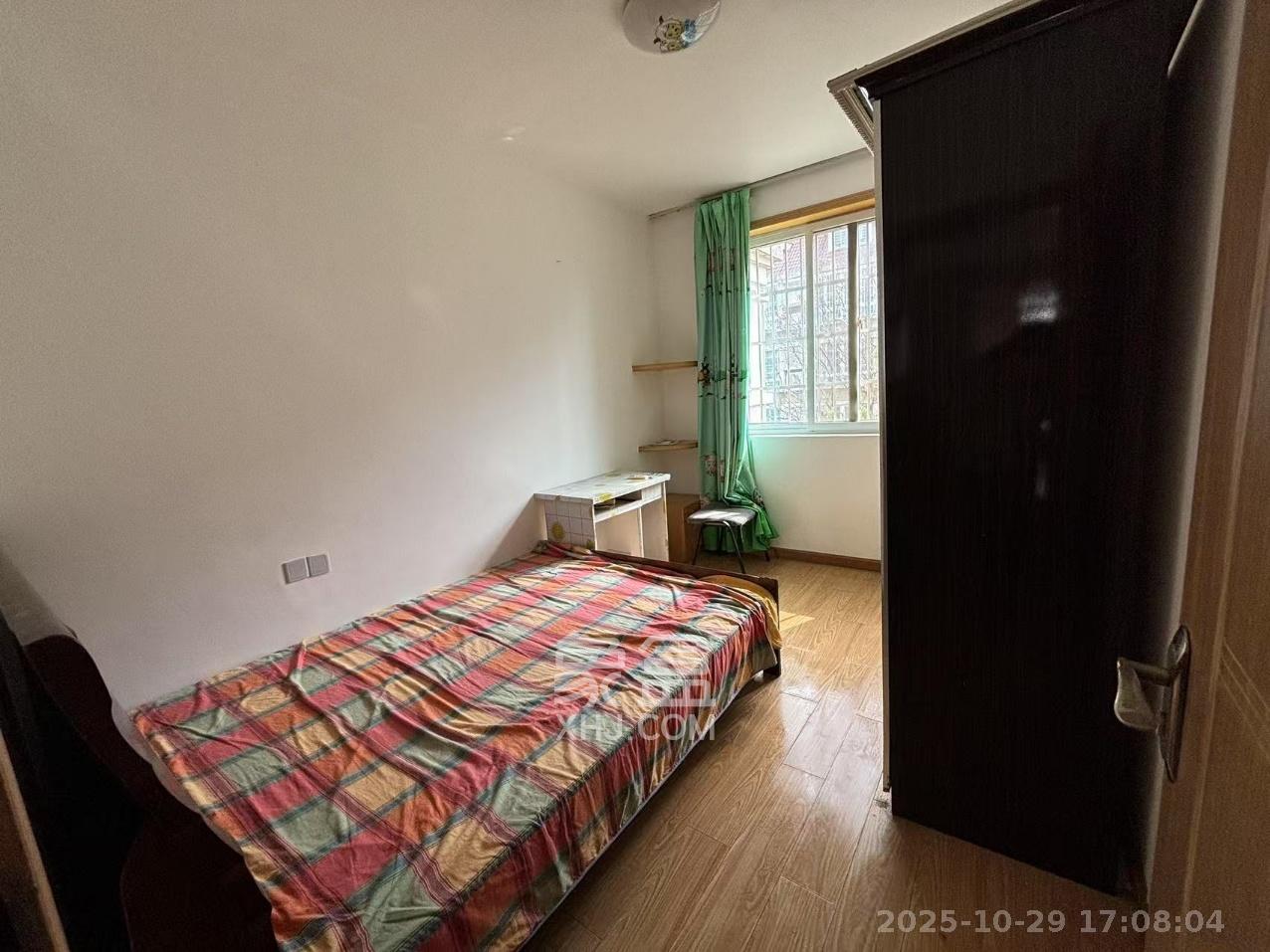 枫华府第 2室2厅1卫 1300.0元/月 枫华府第 2室2厅1卫 1300.0元/月室内图