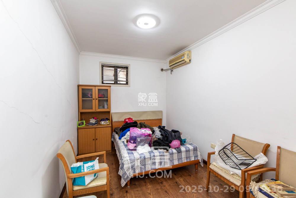 中城丽景香山园 5室2厅2卫 6000.0元/月 中城丽景香山园 5室2厅2卫 6000.0元/月室内图