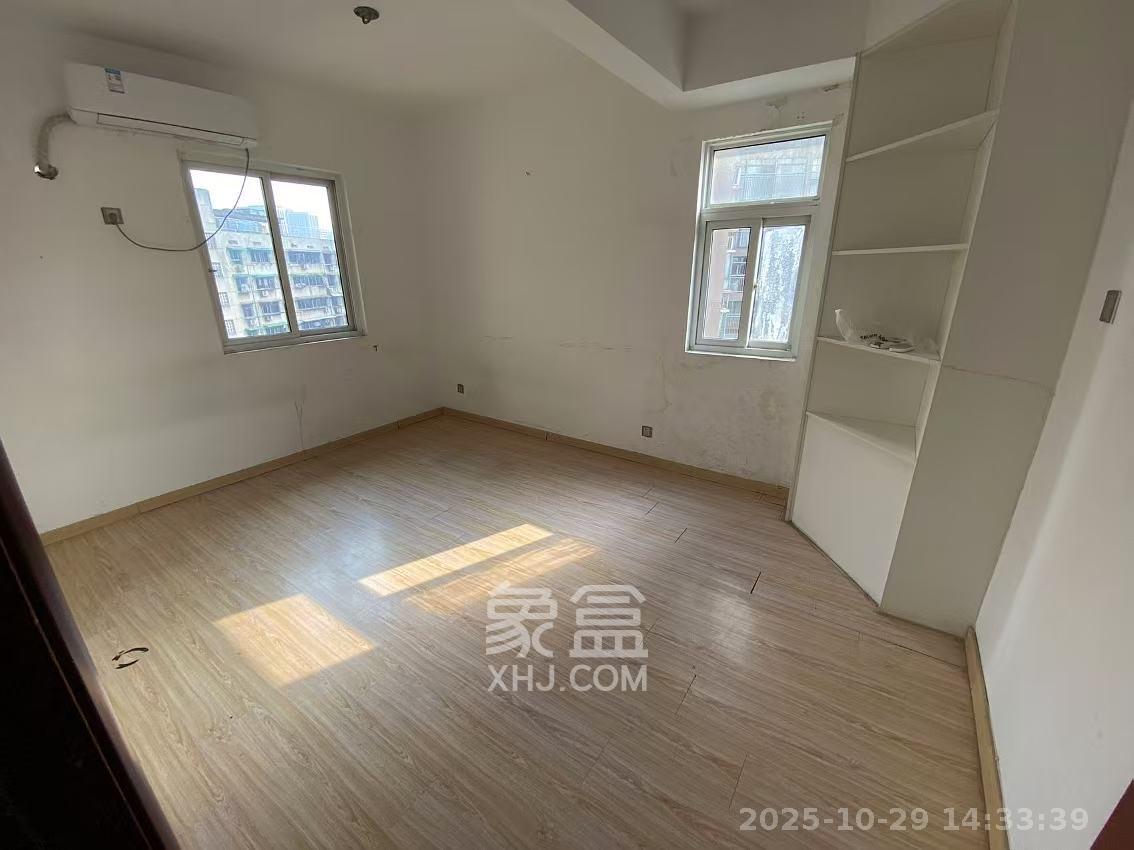 益佳苑  3室2厅1卫    2600.0元/月 益佳苑  3室2厅1卫    2600.0元/月室内图