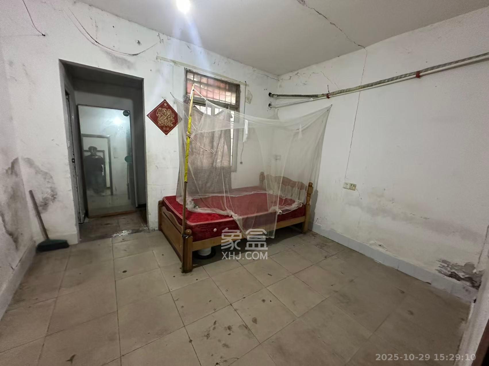 桂花二村  2室2厅2卫    1500.0元/月室内图