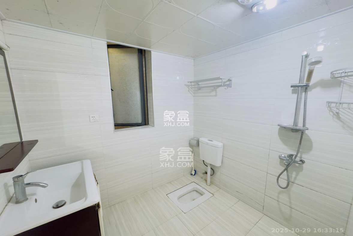 保利麓谷林语C区  1室0厅0卫    2200.0元/月 保利麓谷林语C区  1室0厅0卫    2200.0元/月室内图