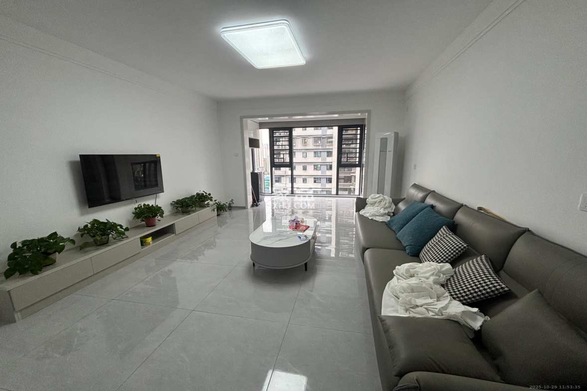 旭日嘉苑  3室2厅2卫    3400.0元/月 旭日嘉苑  3室2厅2卫    3400.0元/月室内图